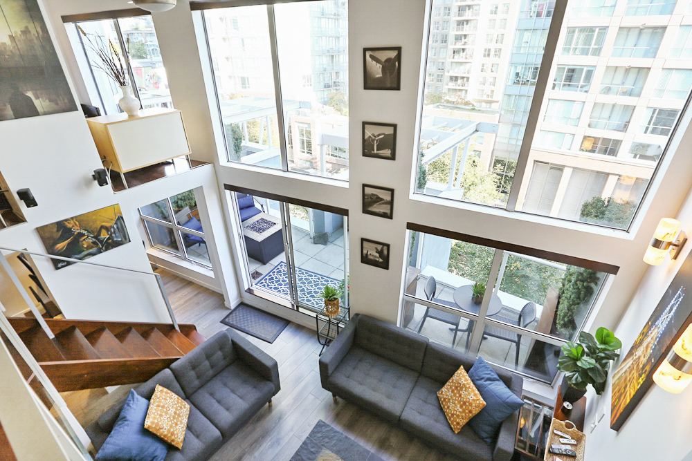 Downtown Loft Vancouver. 2 beds. Private patio.