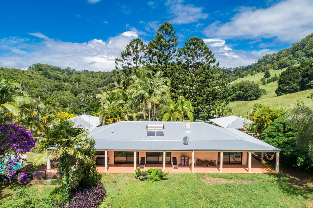Beautiful Large Farm Retreat with Pool & Sauna in BYRON SHIRE COUNCIL, Northern Rivers