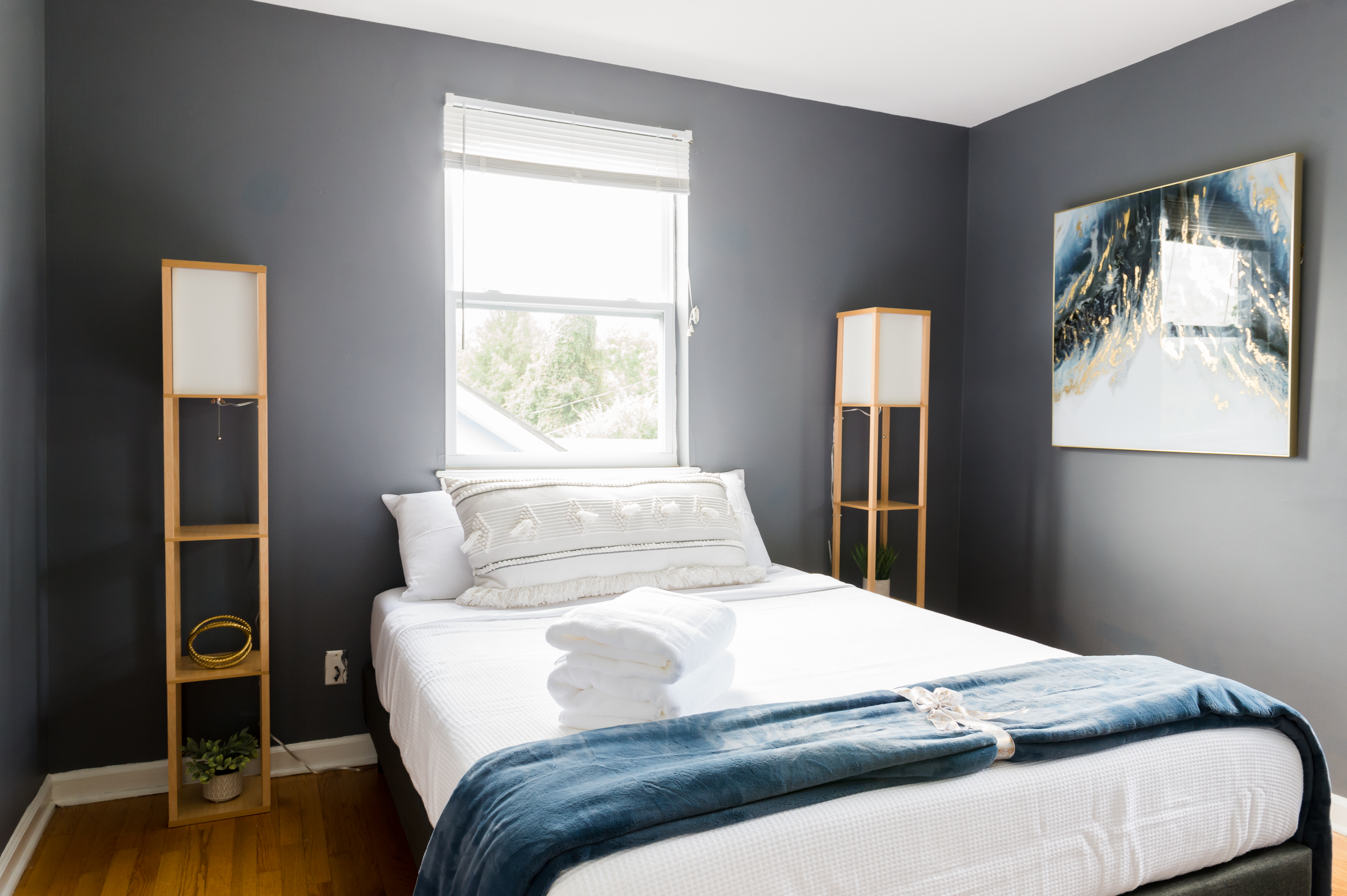 Belleza Cottage |  Fast Wifi | Quiet Neighborhood Near Downtown