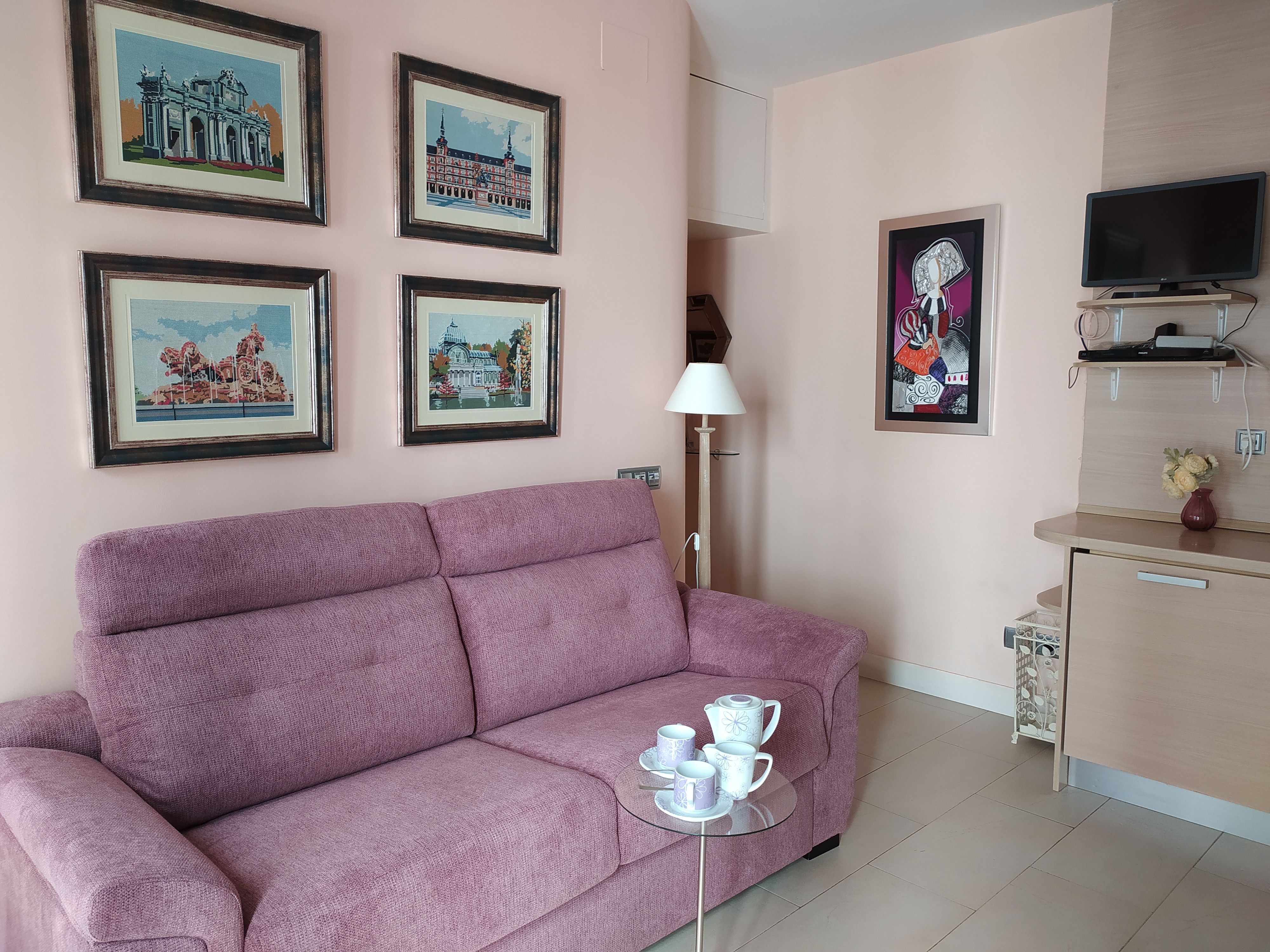 Central, fully equipped, best price