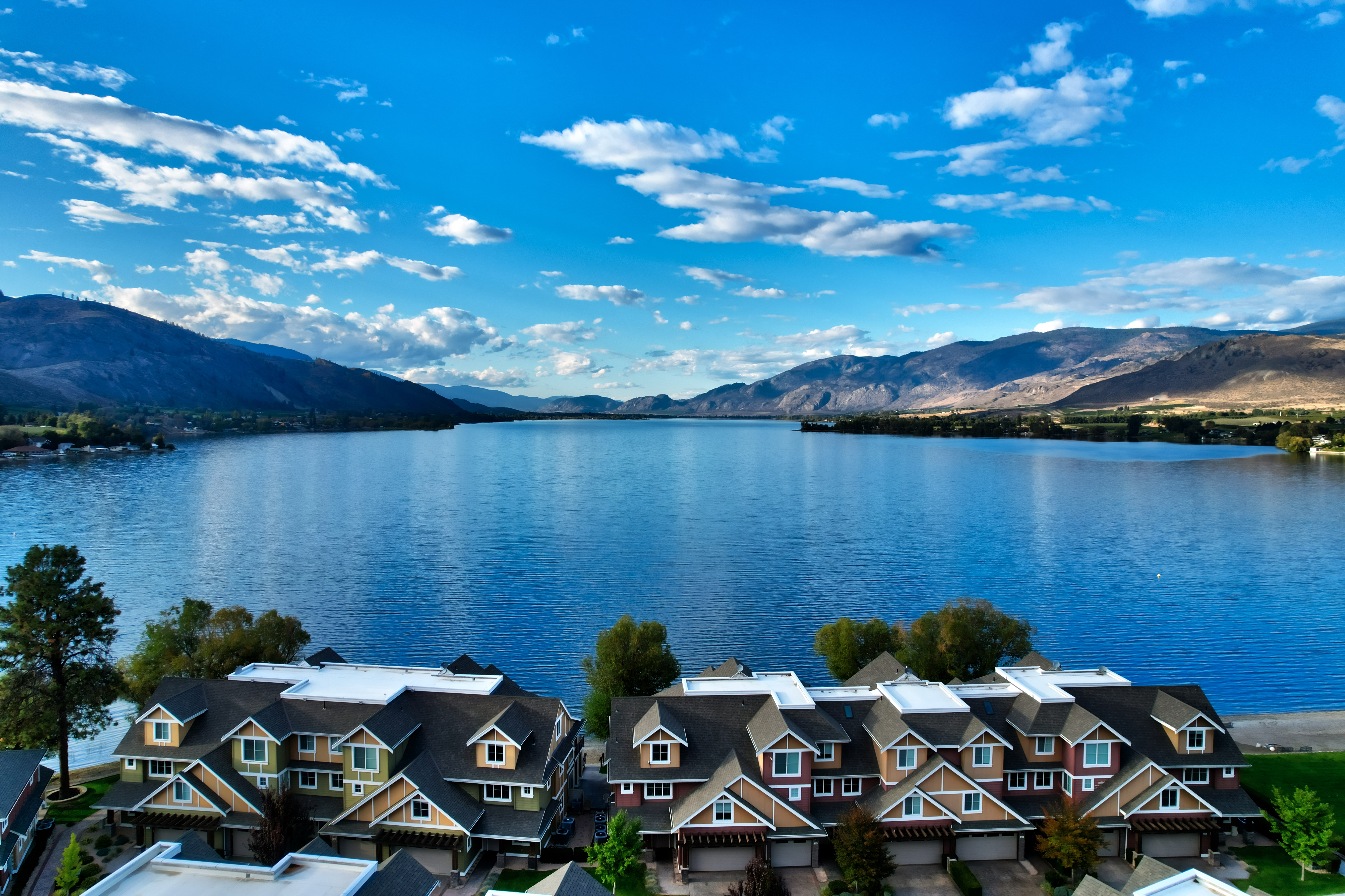 WATERFRONT Gem ~ Sandalia Beach ~ 39 - Sleeps 6!