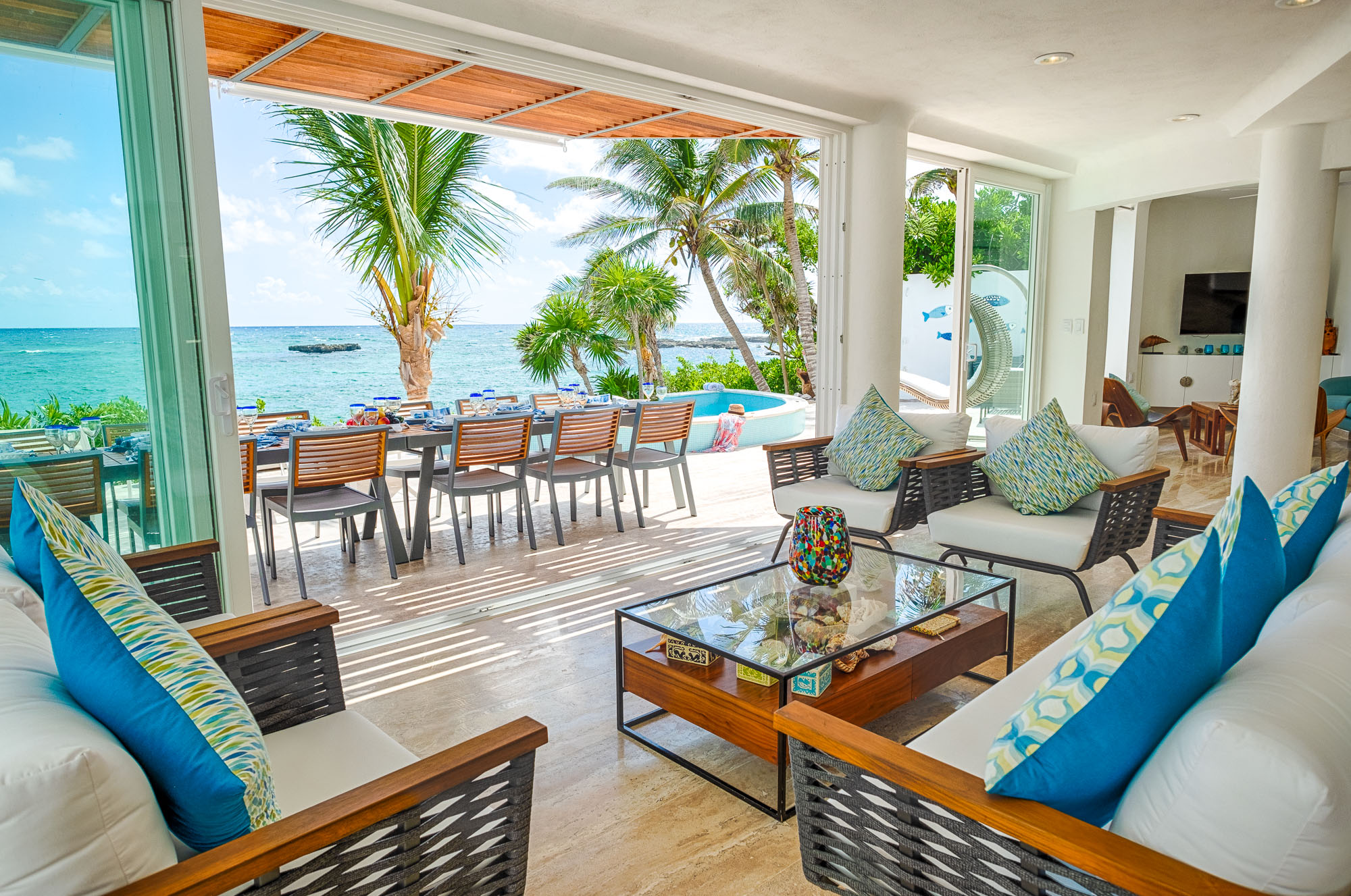 Casa Bella, Akumal On the shore of Yalku Lagoon! Villas for Rent in