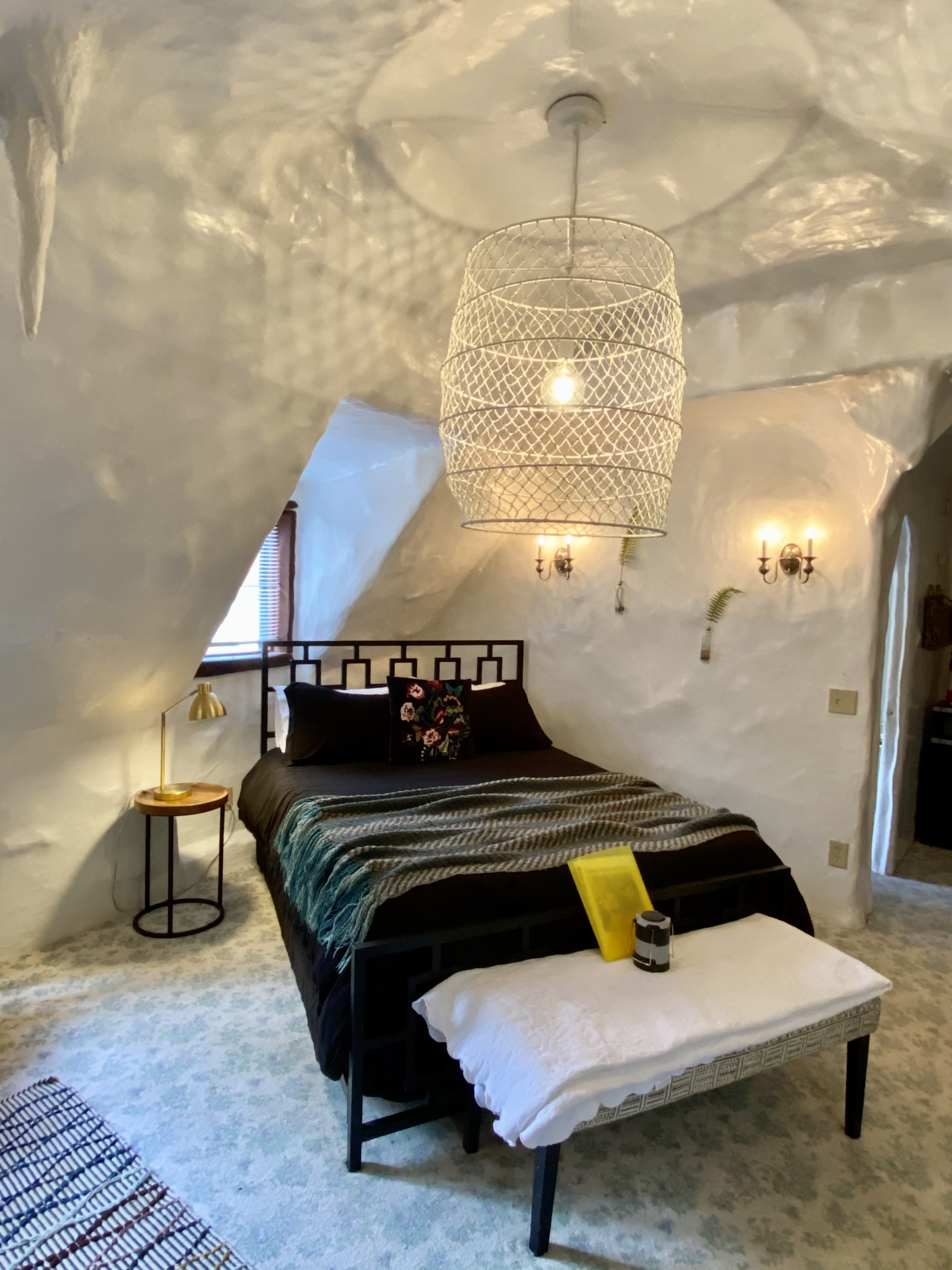 Enchanted Forest Suite in Iconic Storybook Cottage Houses for Rent in Olalla, Washington