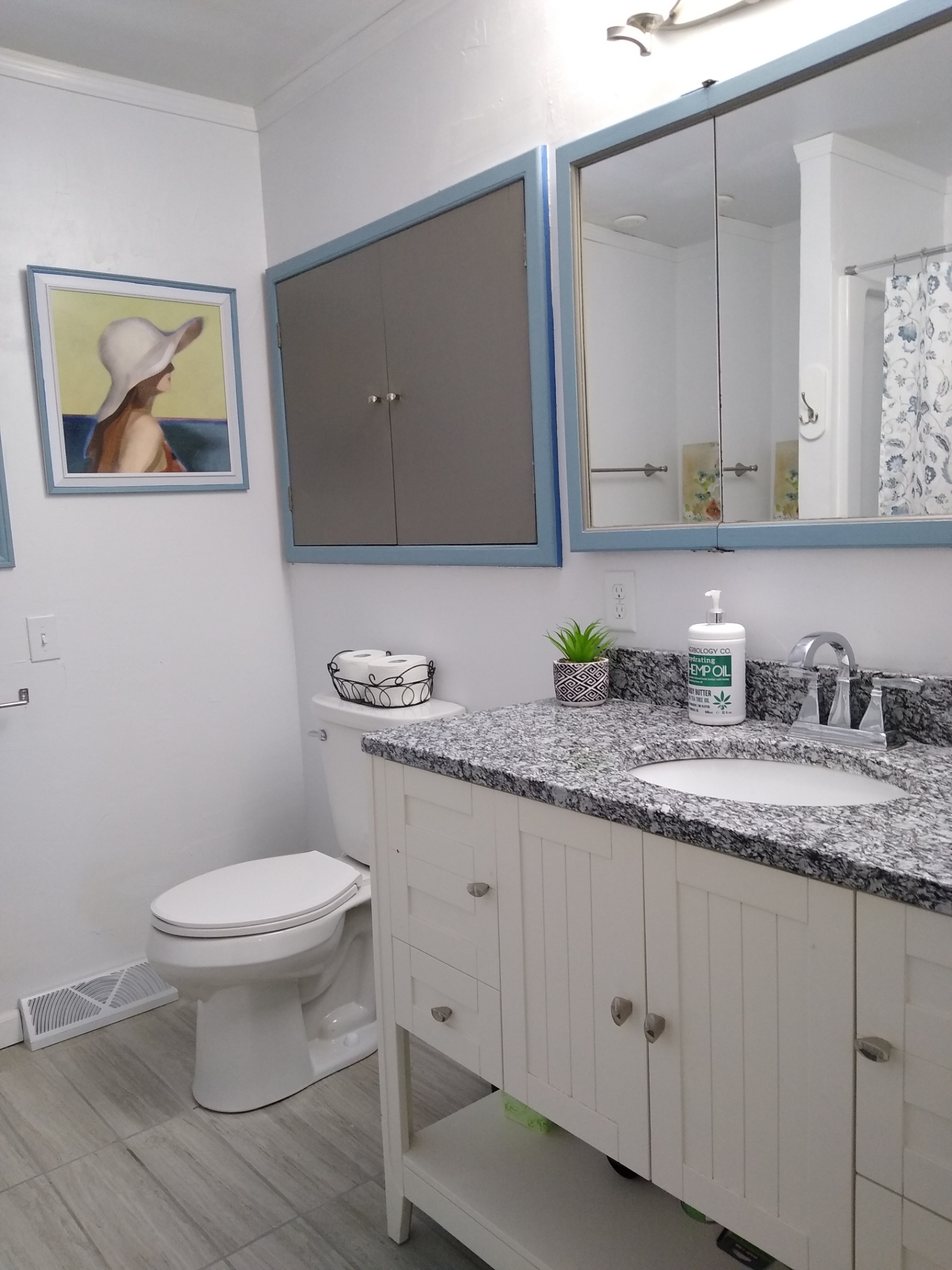 Beautiful home, Garages & Parking-Mins to Deadwood - Houses for Rent in