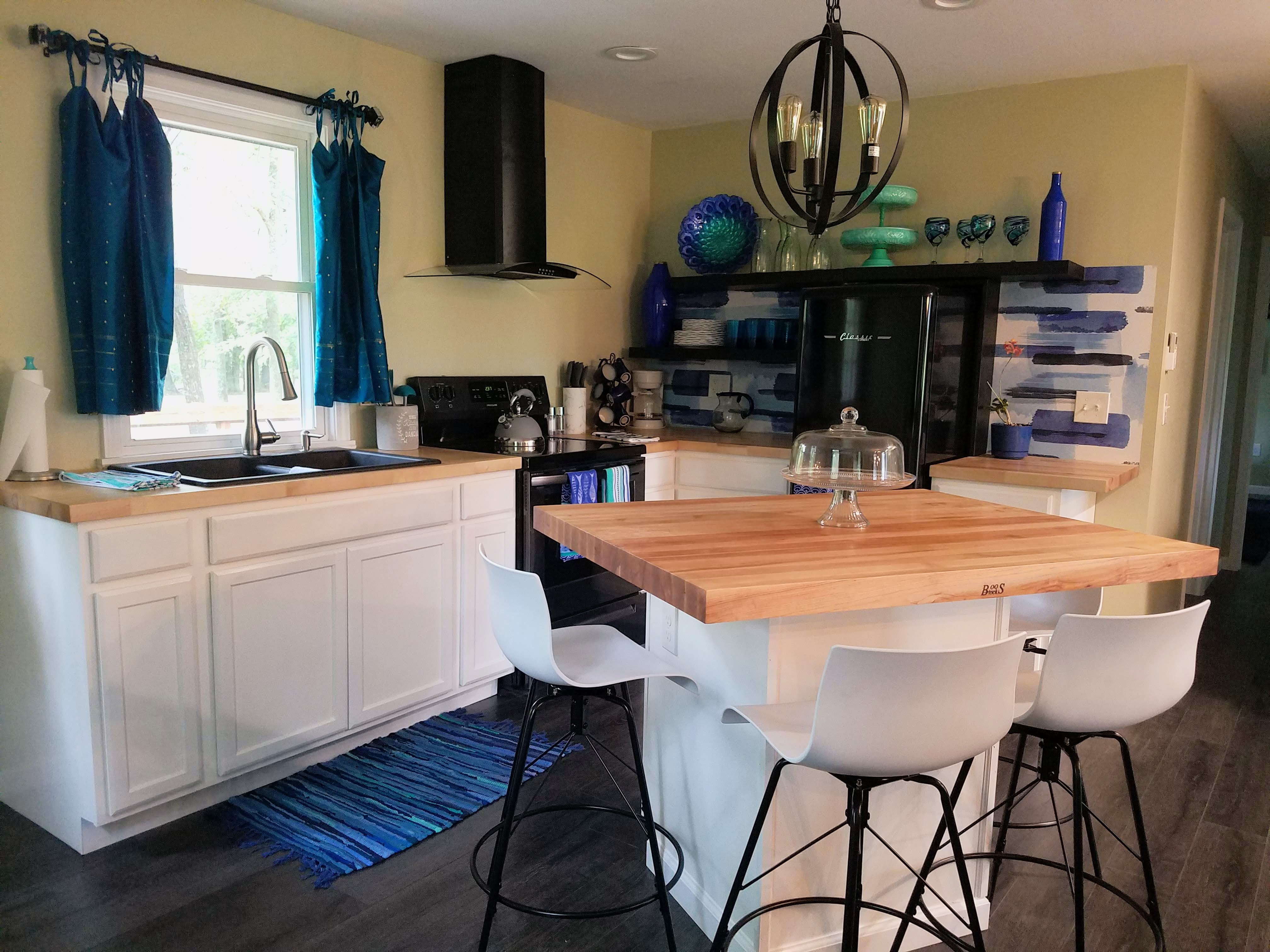 The Guesthouse at Isinglass Estate Houses for Rent in LaCygne, Kansas