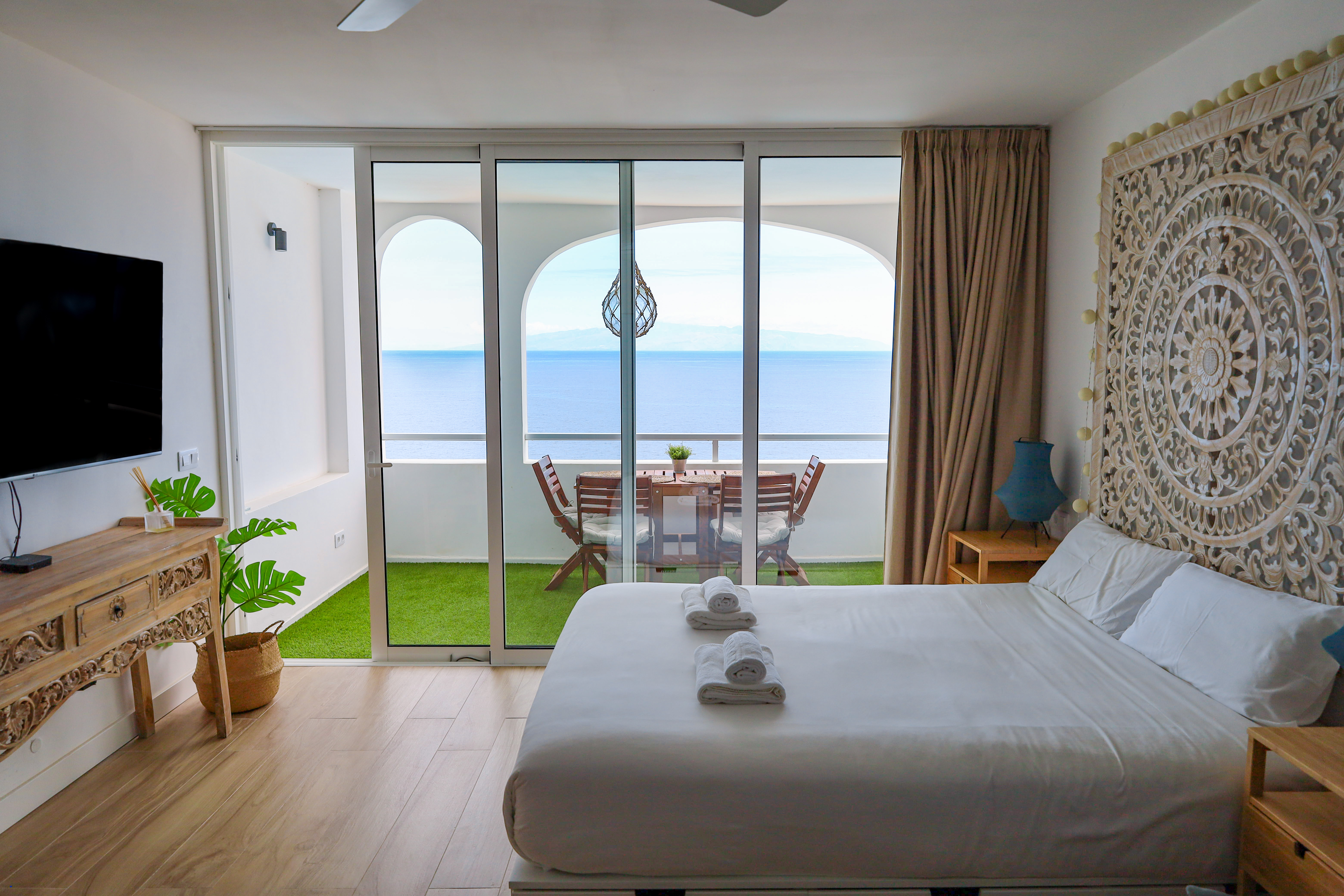 Cosy Sea View Studio by Smart Holiday