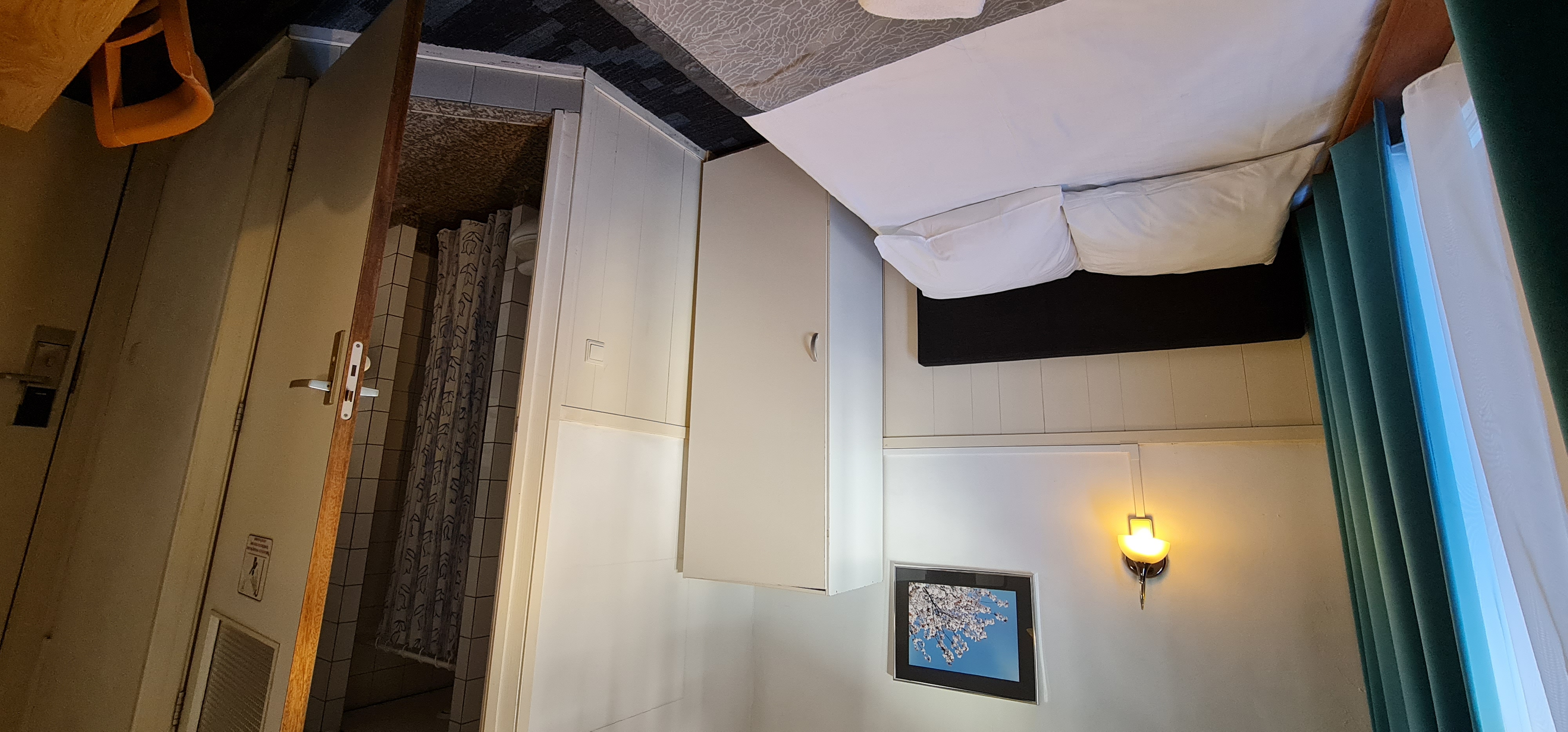 Small Double Room, Euphemia Hotel , city centre — Amsterdam stay