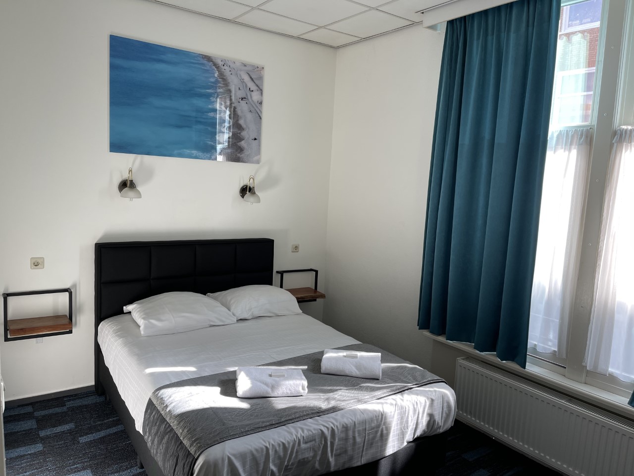 Private Double Room, Euphemia Hotel , city centre — Amsterdam stay