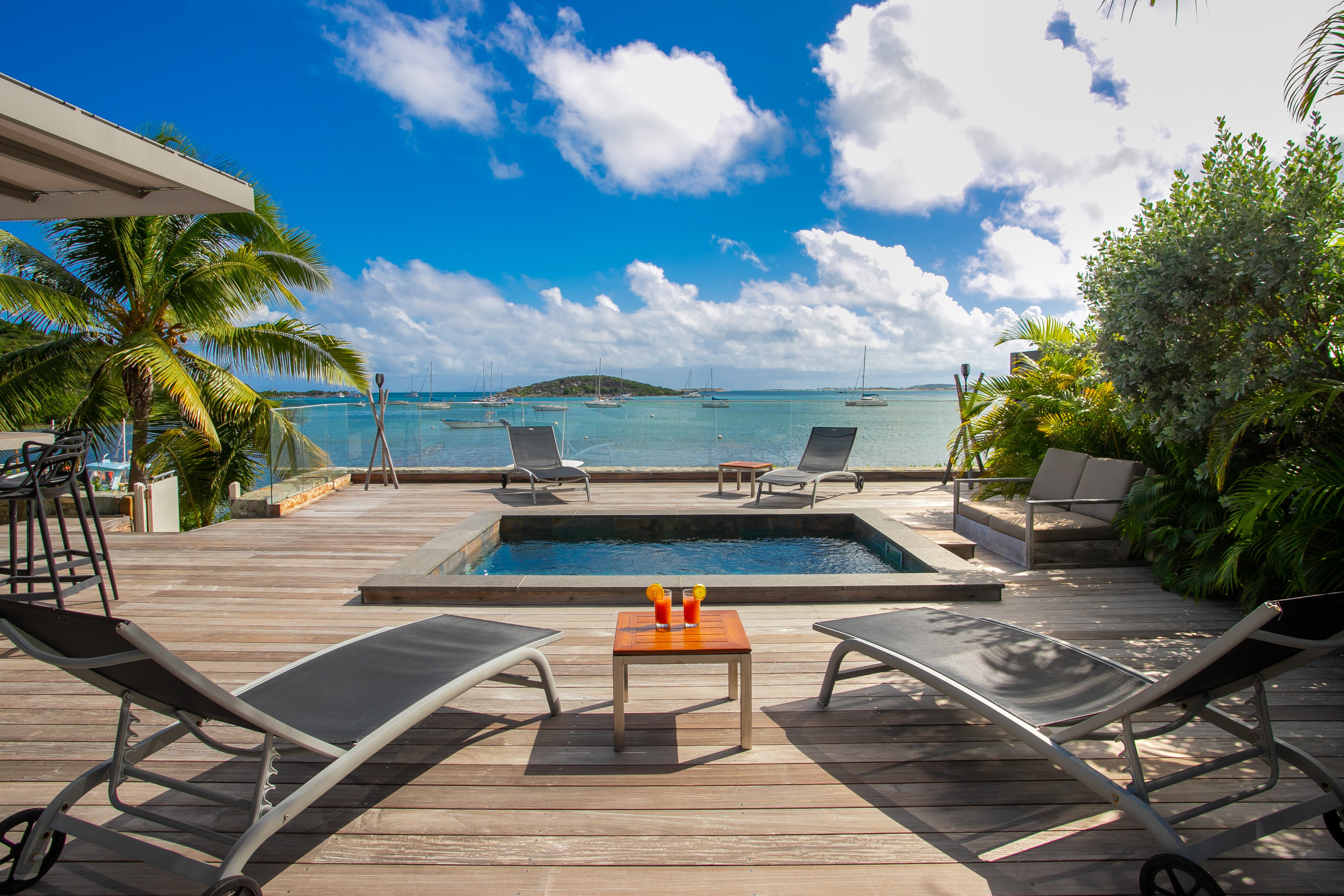 AquaZen... 3 bedrooms, pool, private sea access
