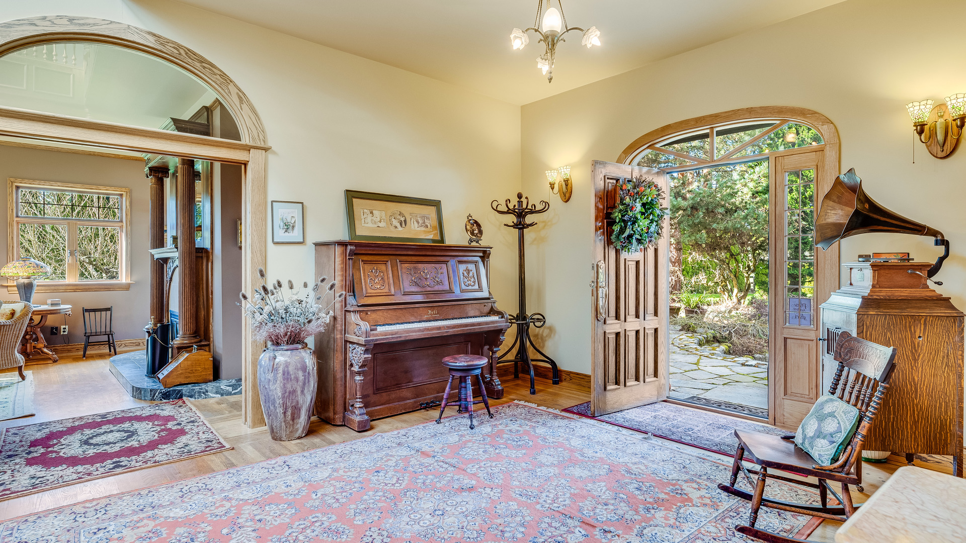 Victoria Garden Estate, pool/hotub/staycation spot Houses for Rent in