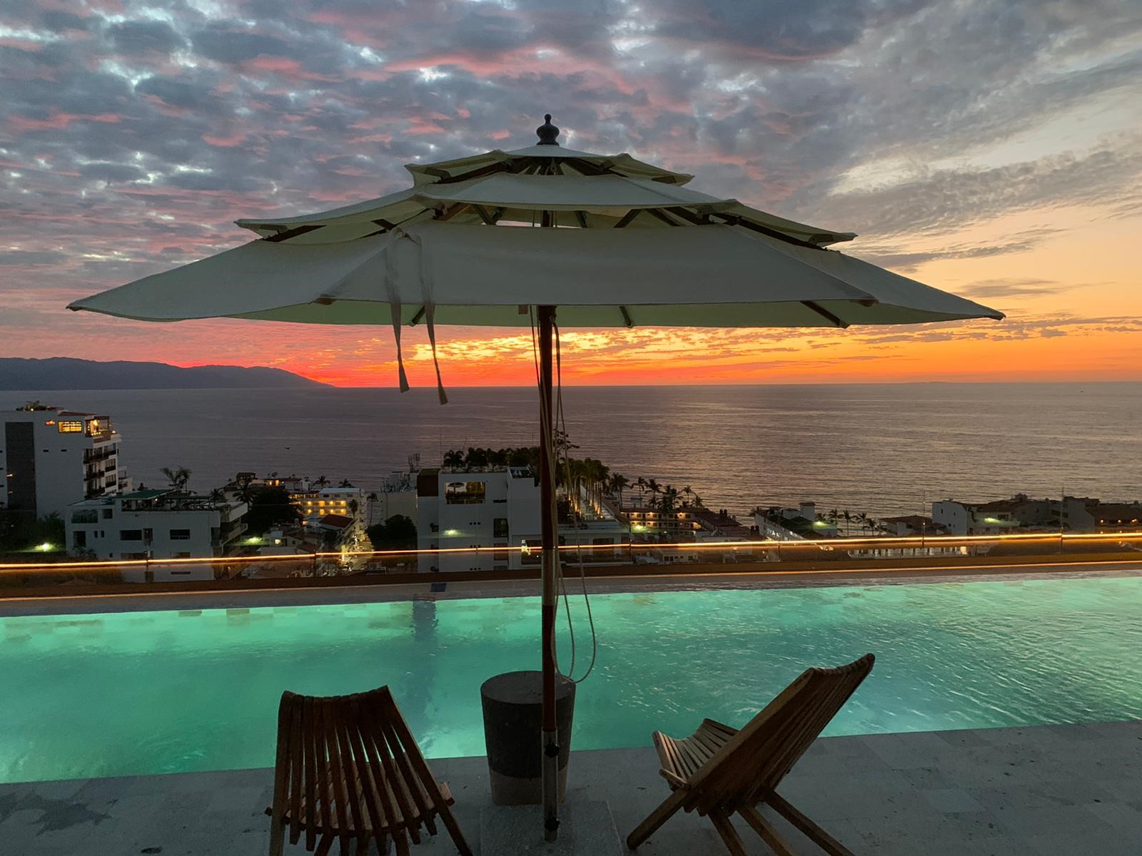 Premier Zona Romantica condo w/ grand ocean views Condominiums for