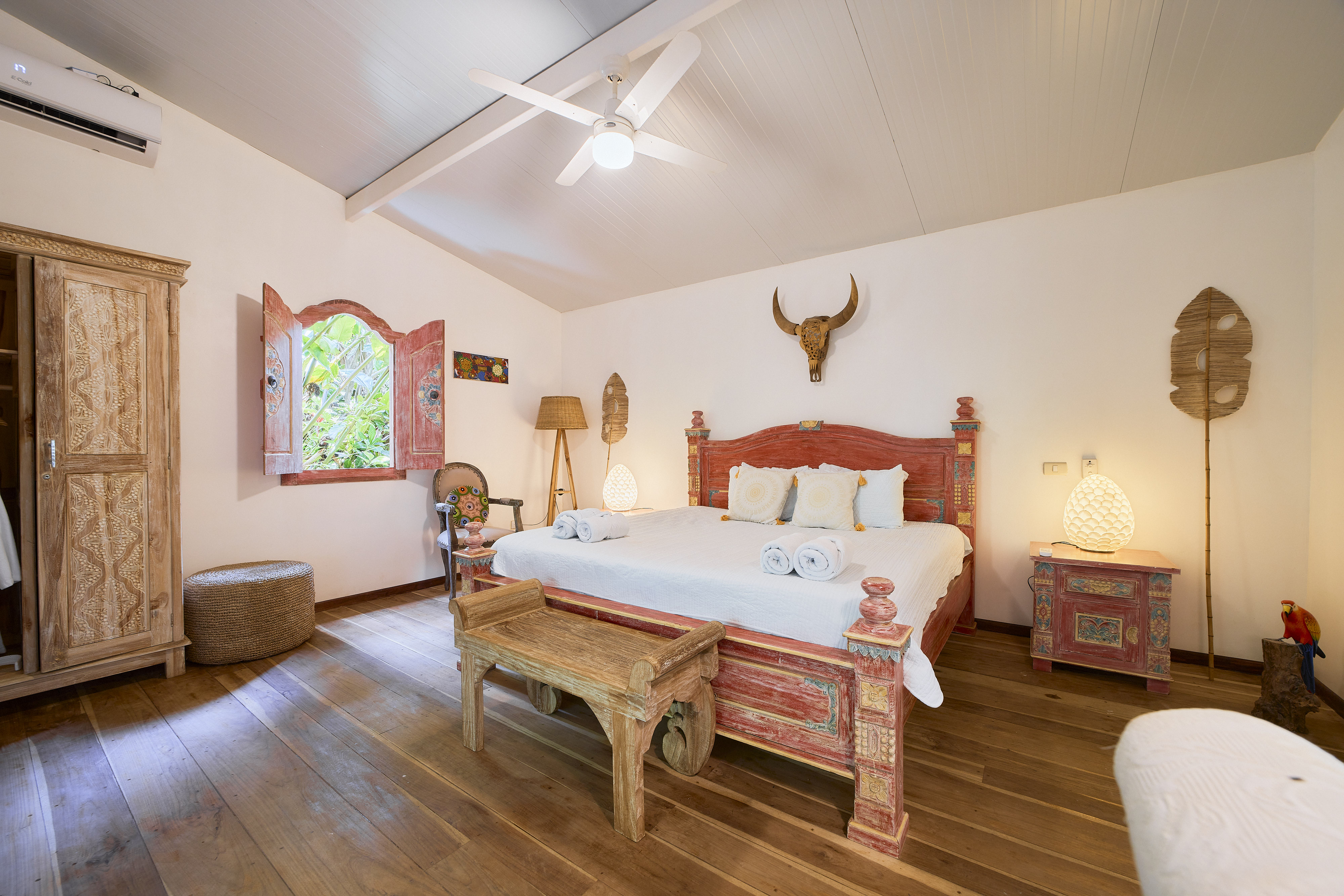 Pura Bali- Casa Roja (100 meters from the beach)