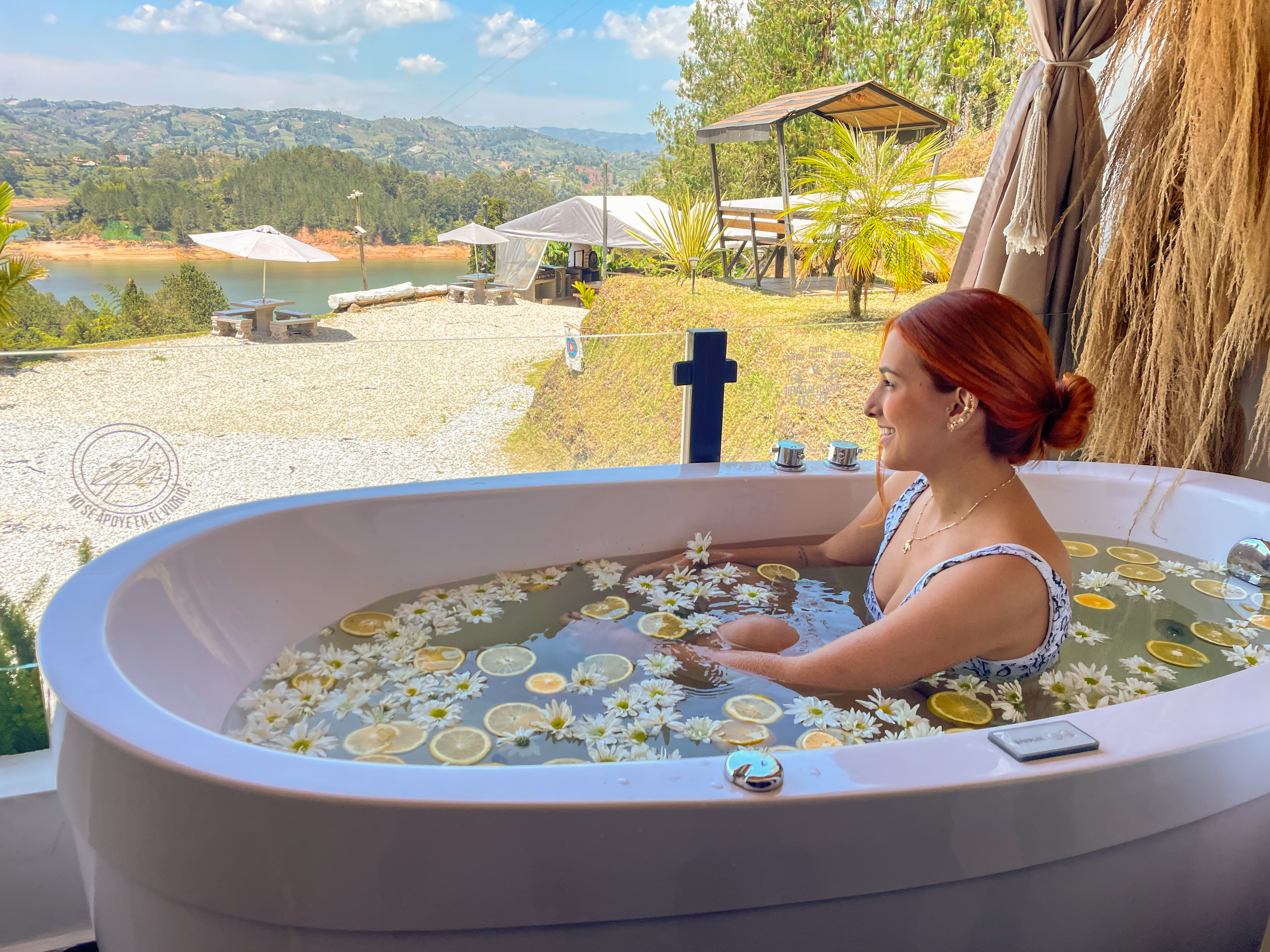 Amazing view from private jacuzzi + breakfast!