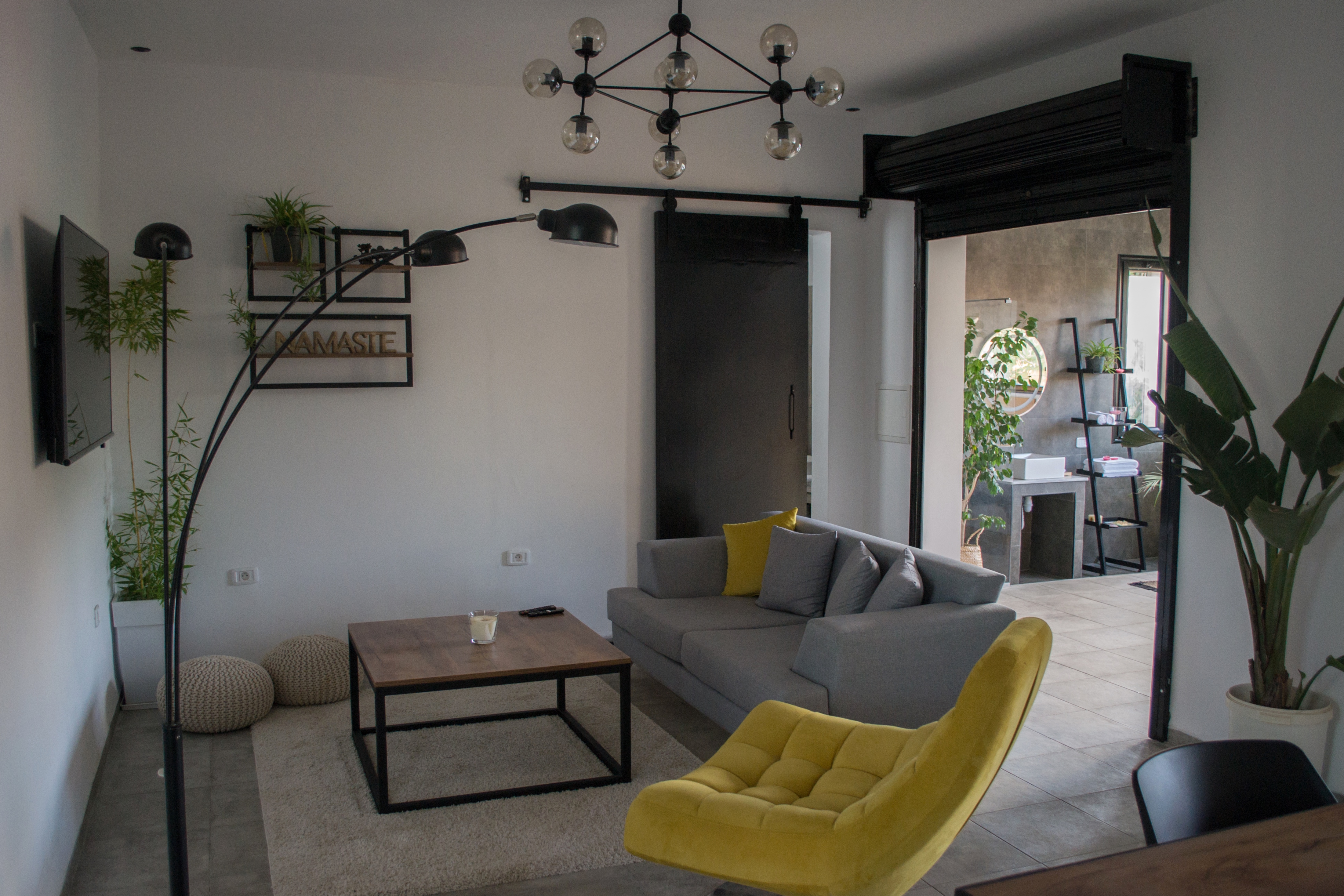 *New* Modern Industrial Style Loft in Bizerte