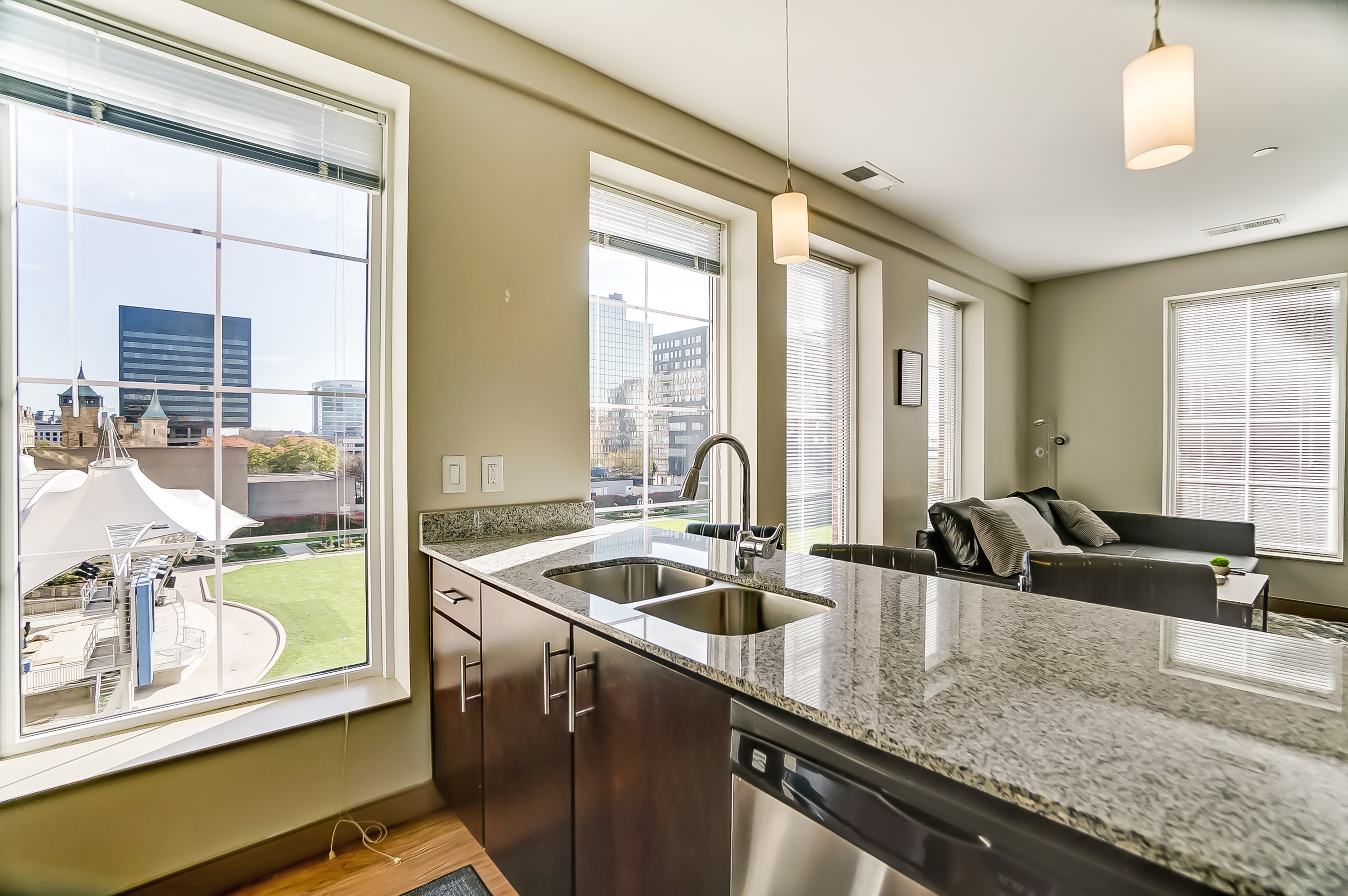 Modern Downtown Luxury Apartment w/ View Apartments for Rent in Columbus, Ohio, United States