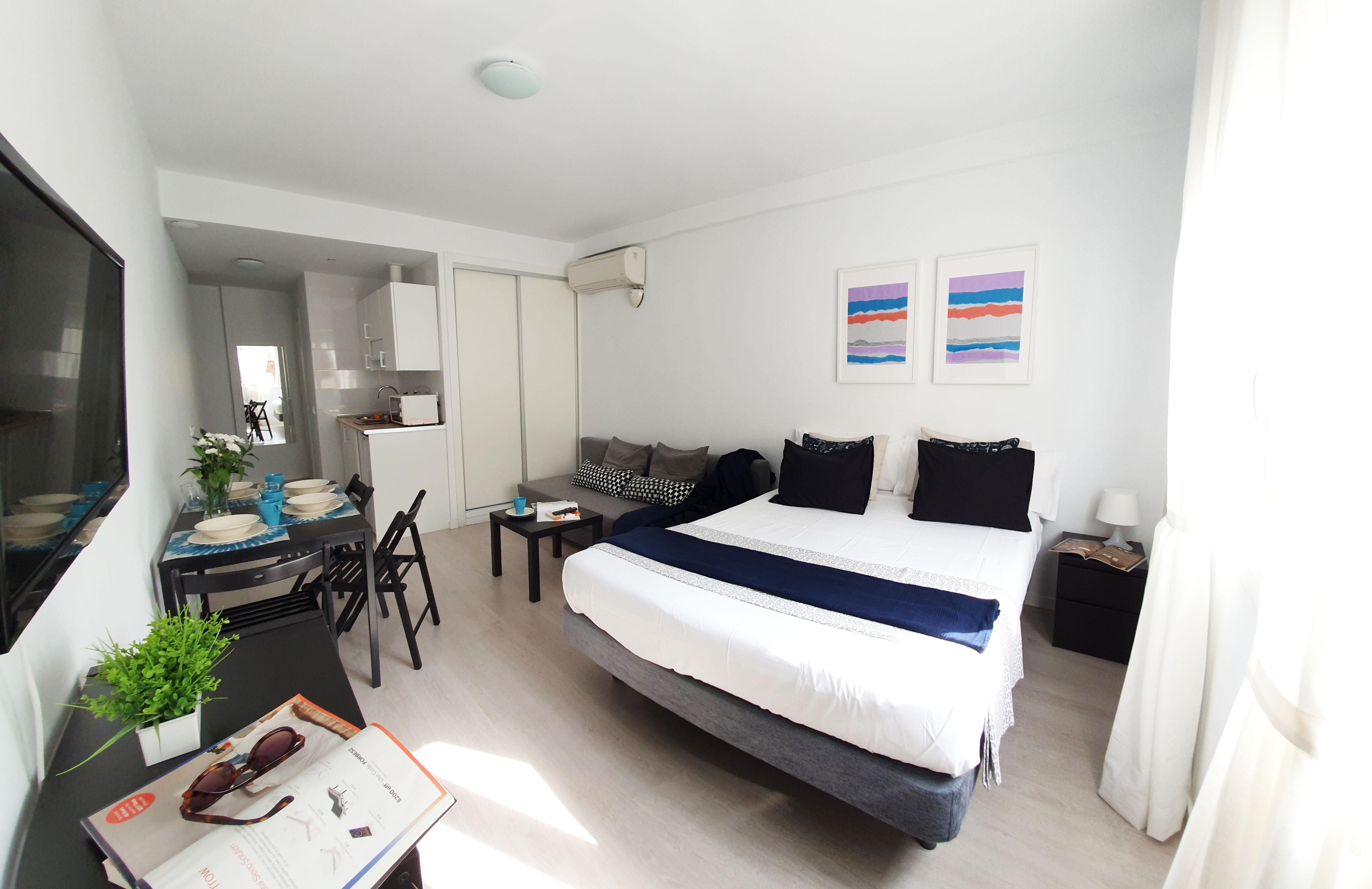 Bright and comfortable, in the heart of Madrid
