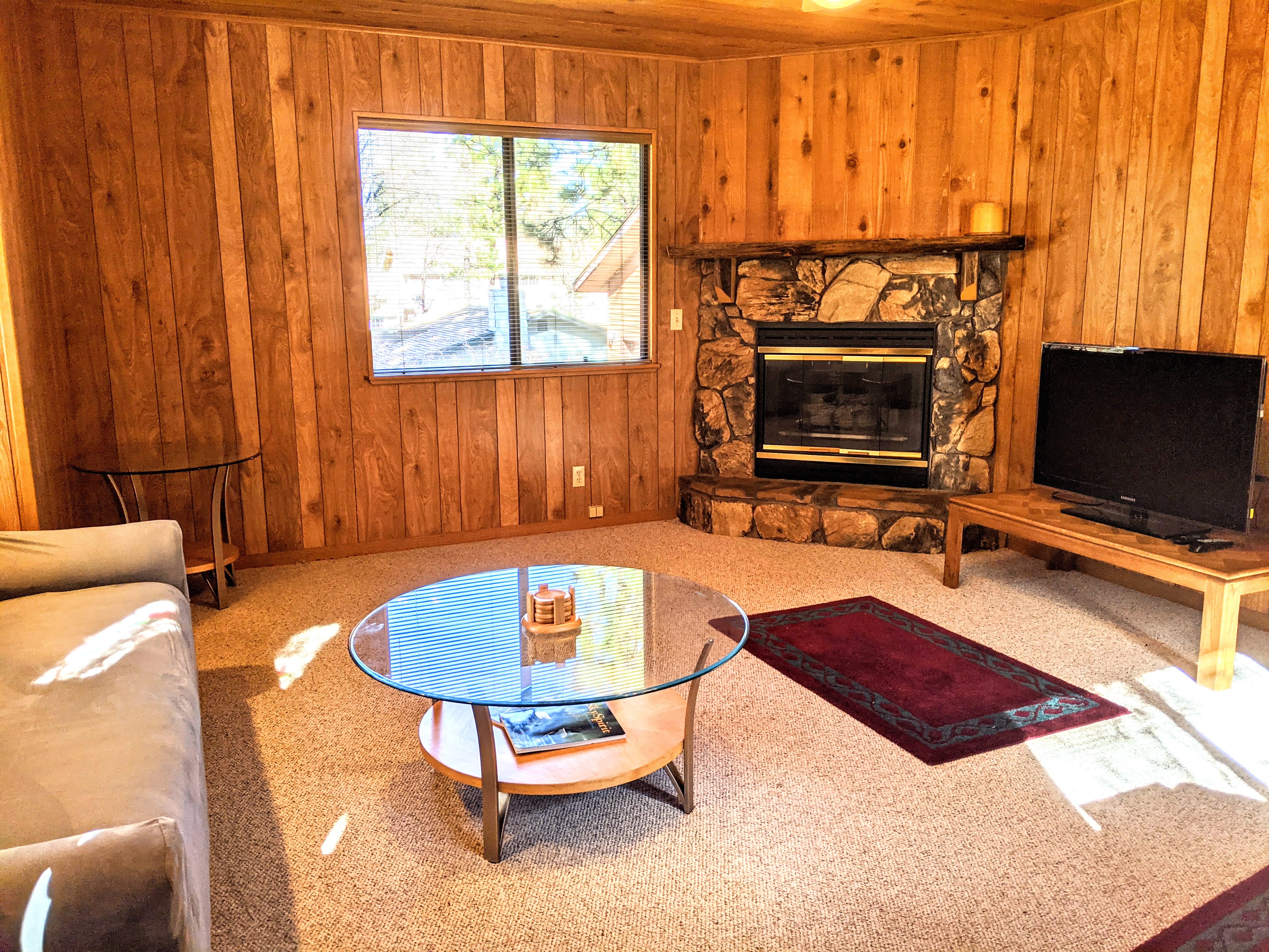 Cozy 1 Bd/1Bth Guesthouse - 15 min to Slopes!