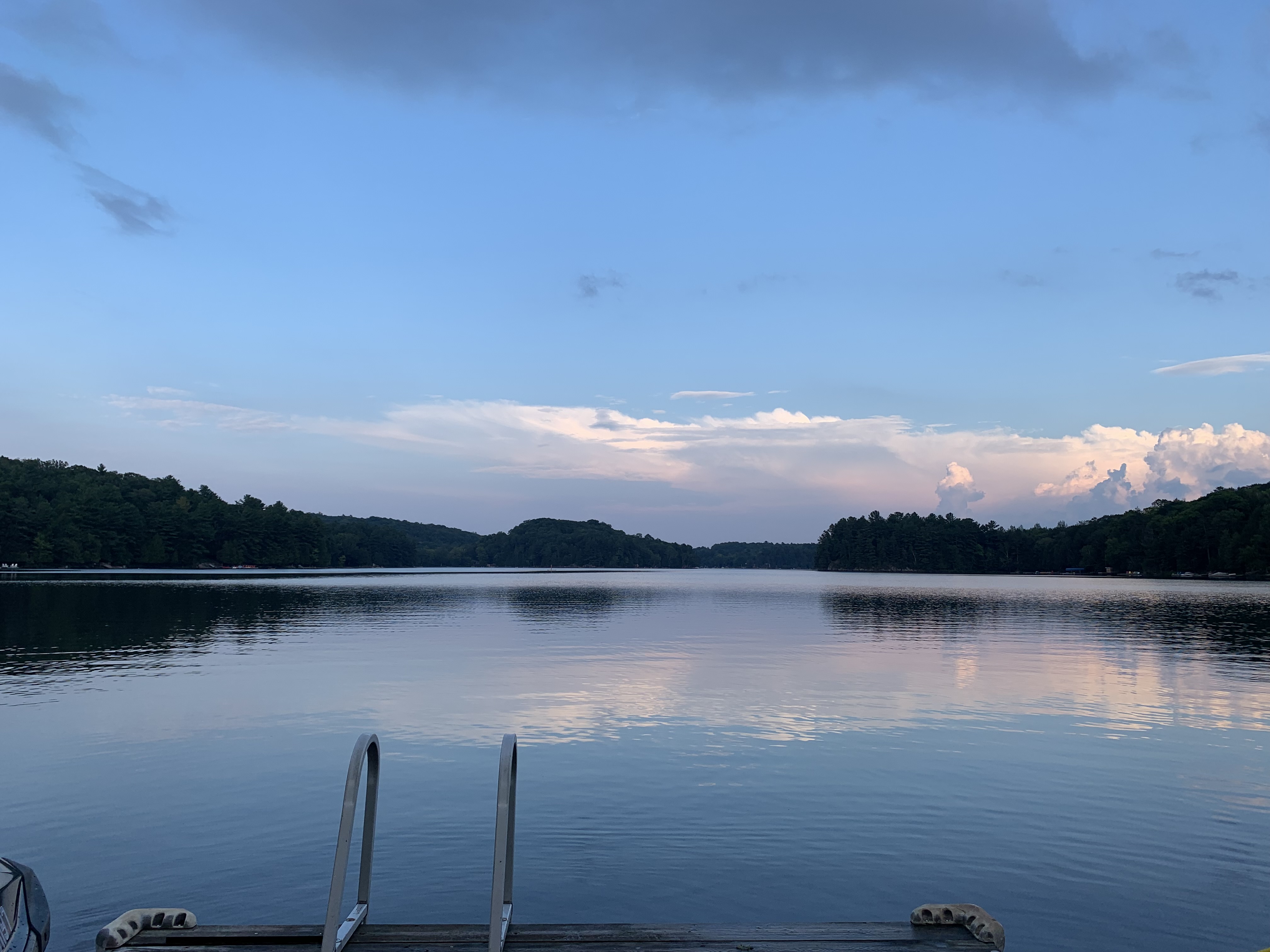 Cozy Getaway on Three Mile Lake Cottages for Rent in Windermere, Ontario, Canada