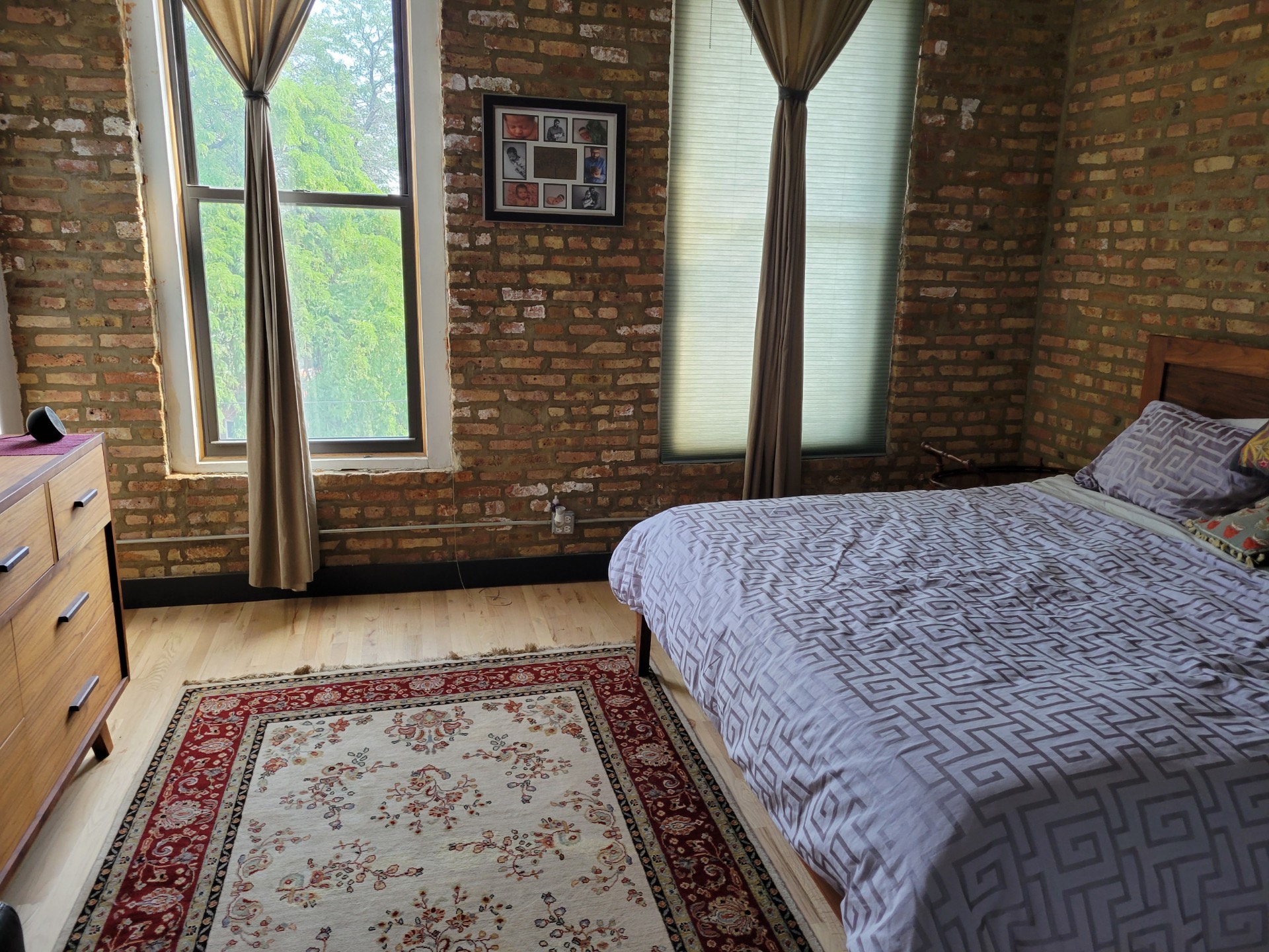 Great location, large space in West Town, Chicago