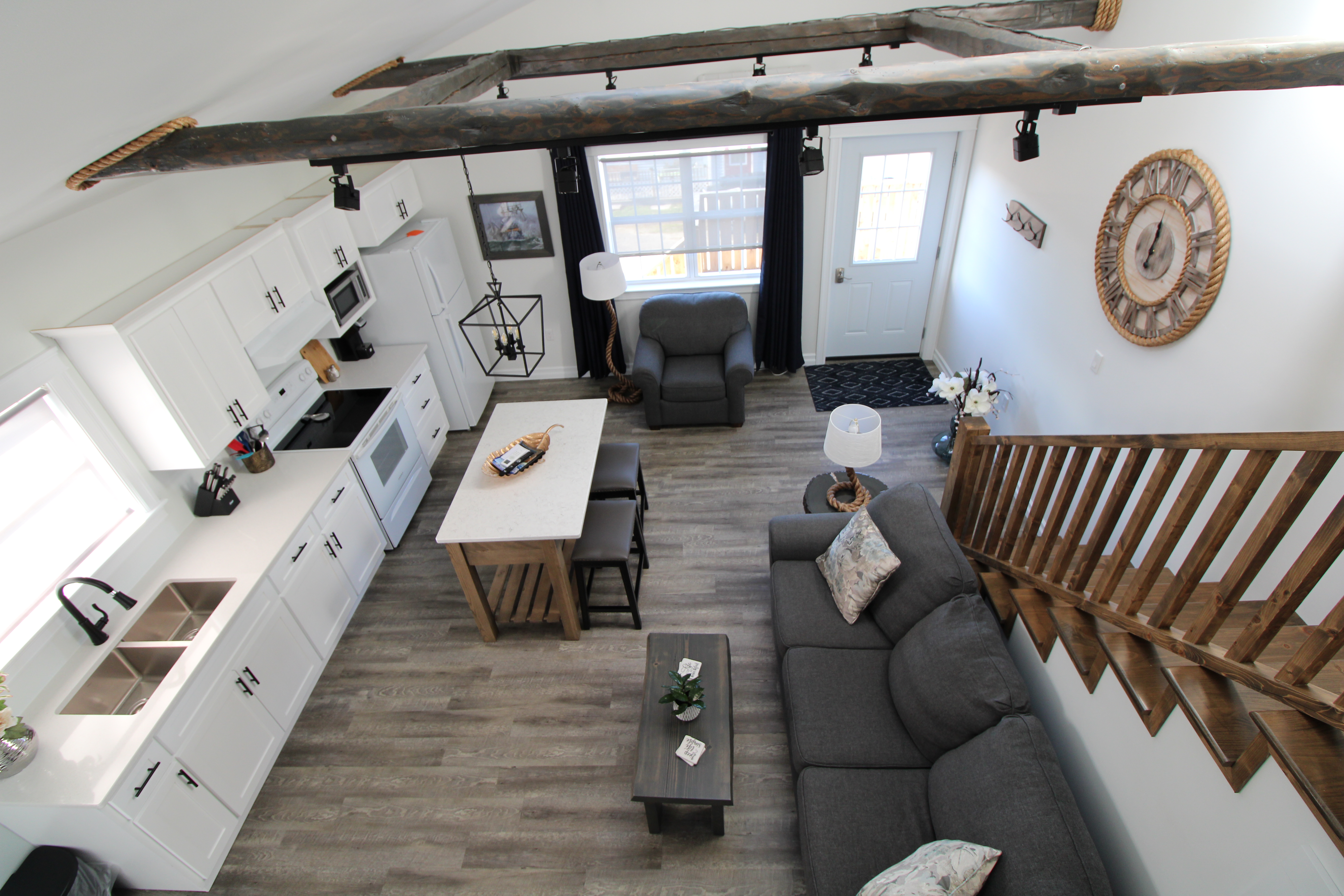 Crow's Nest with reading nook