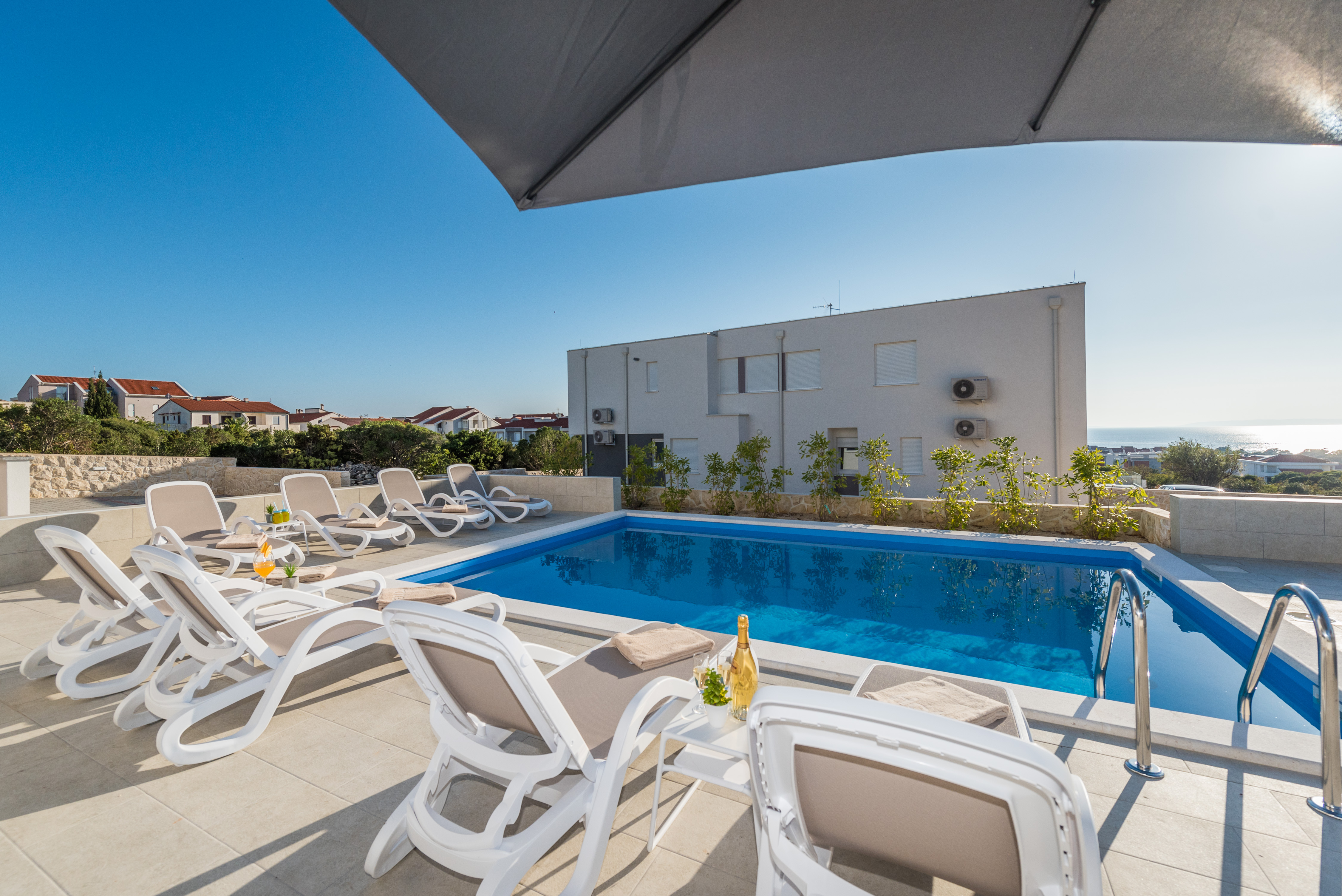 Zara, luxury apartment with a pool - Apartments for Rent in Novalja,  Ličko-senjska županija, Croatia - Airbnb