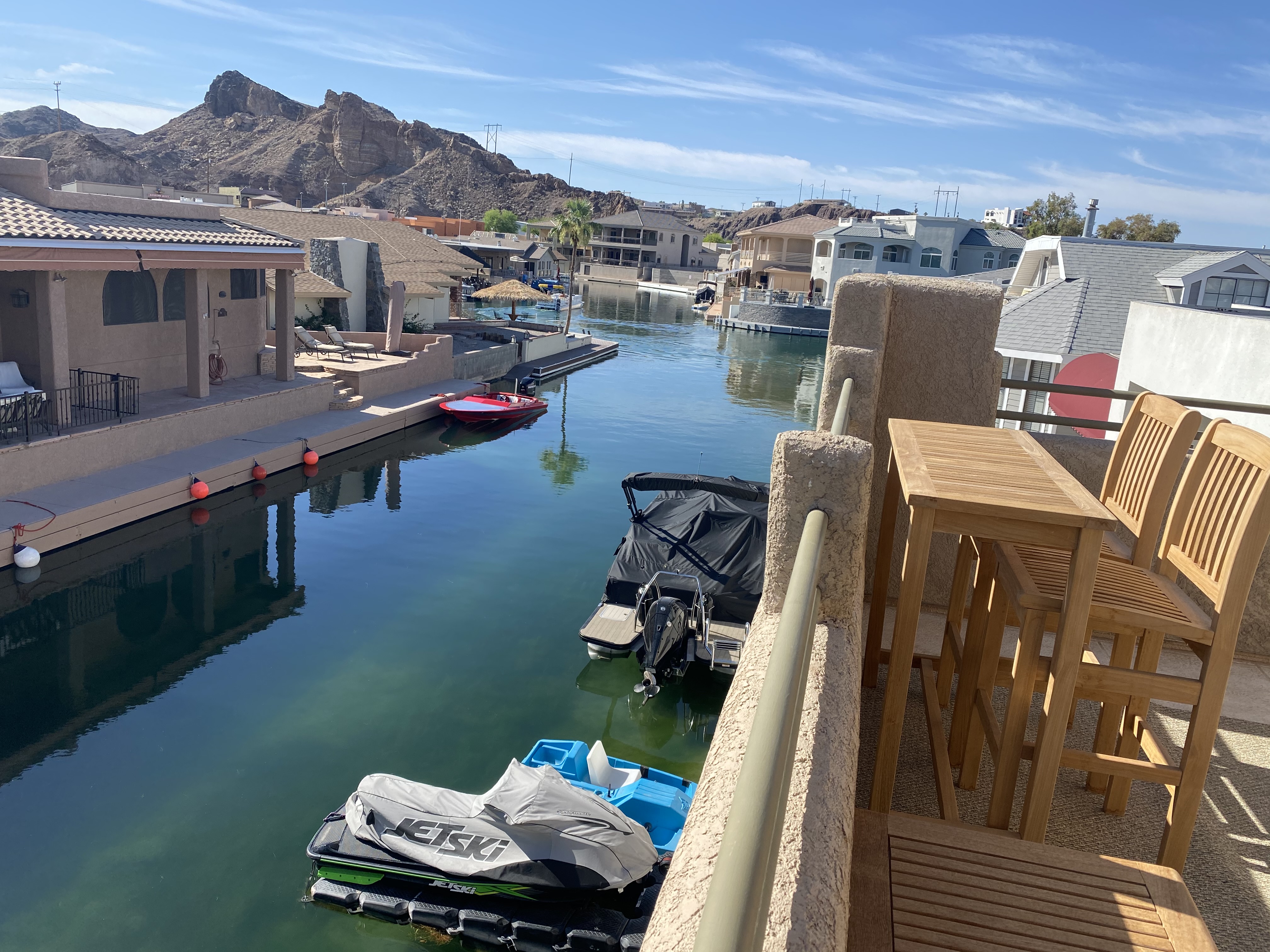 Beautiful 2 story Keys home ; Private 50 ft dock