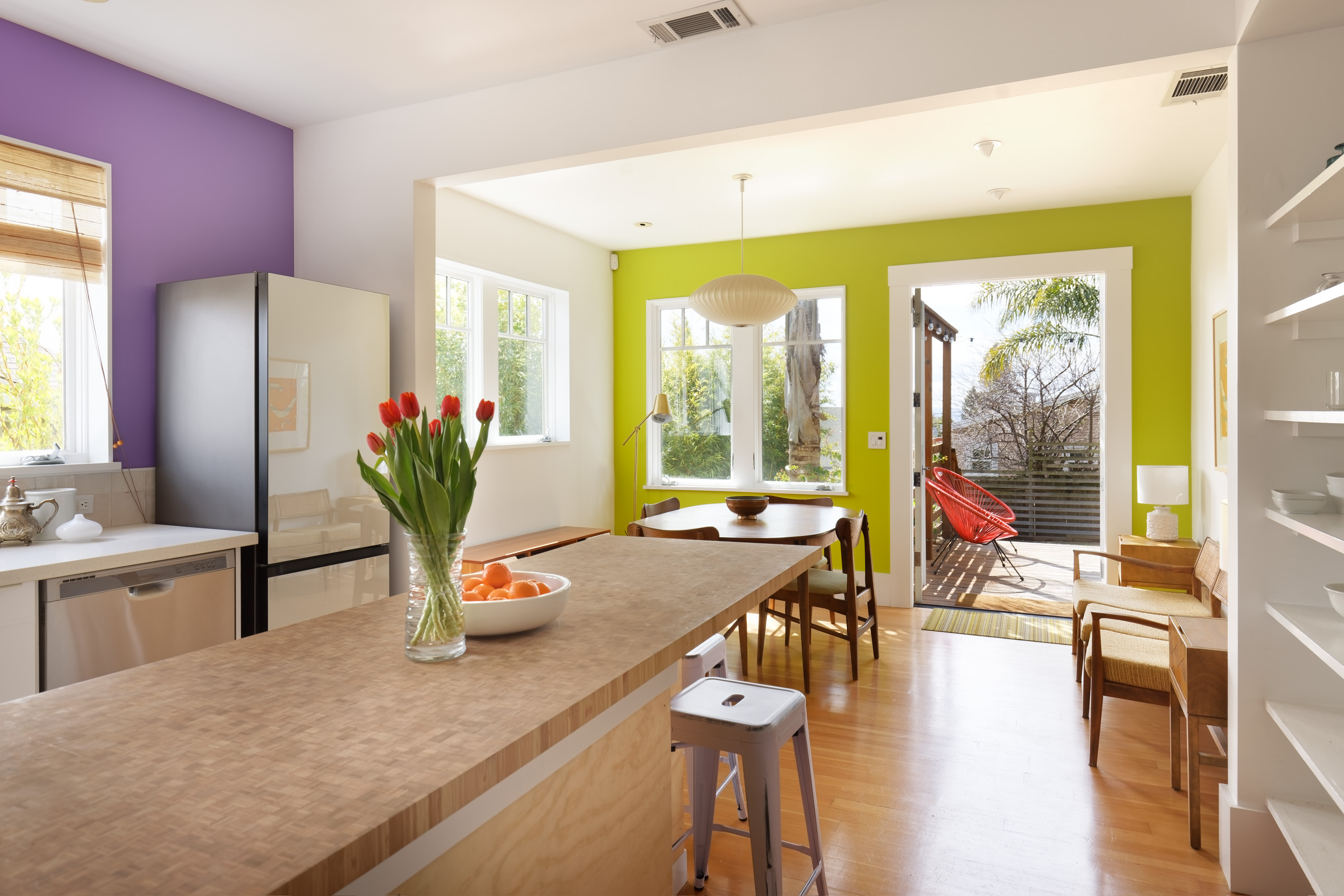 Beautiful Tropical Modern Bungalow in Upper Dimond, Oakland