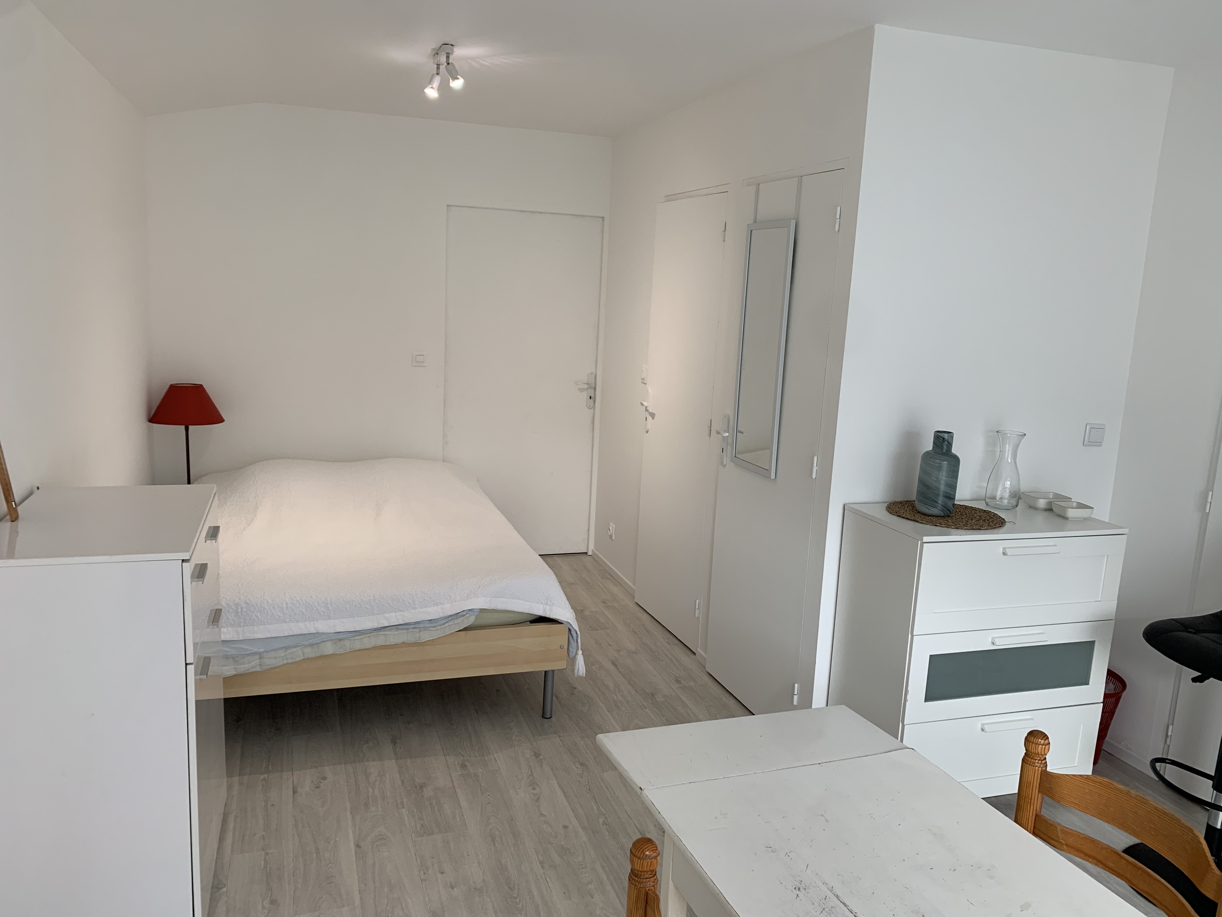 studio indépendant proche CHU Pellegrin Ht Brion in Talence, Bordeaux