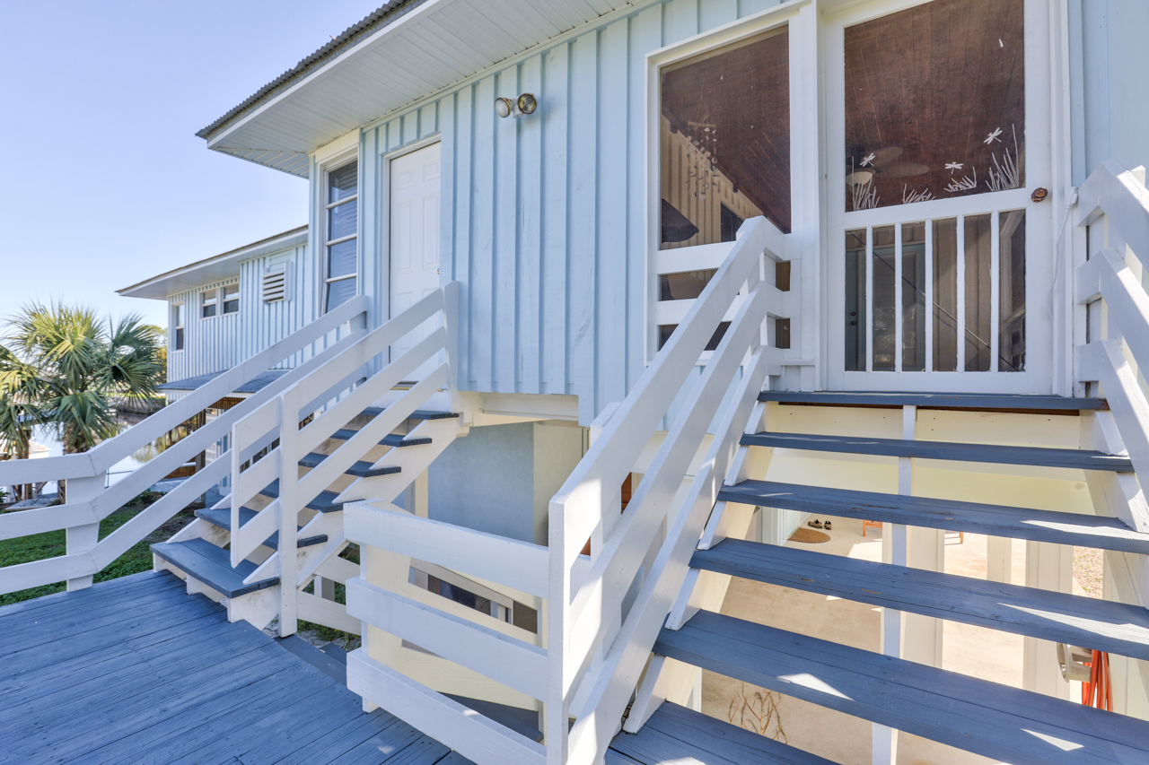 Shell Point Beach House With "Old Florida" Charm Houses for Rent in