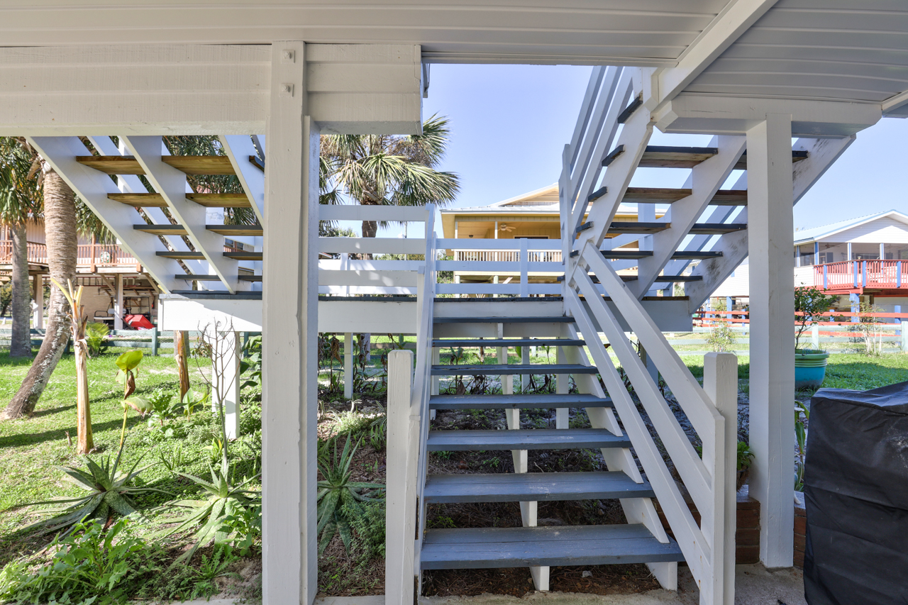 Shell Point Beach House With "Old Florida" Charm Houses for Rent in