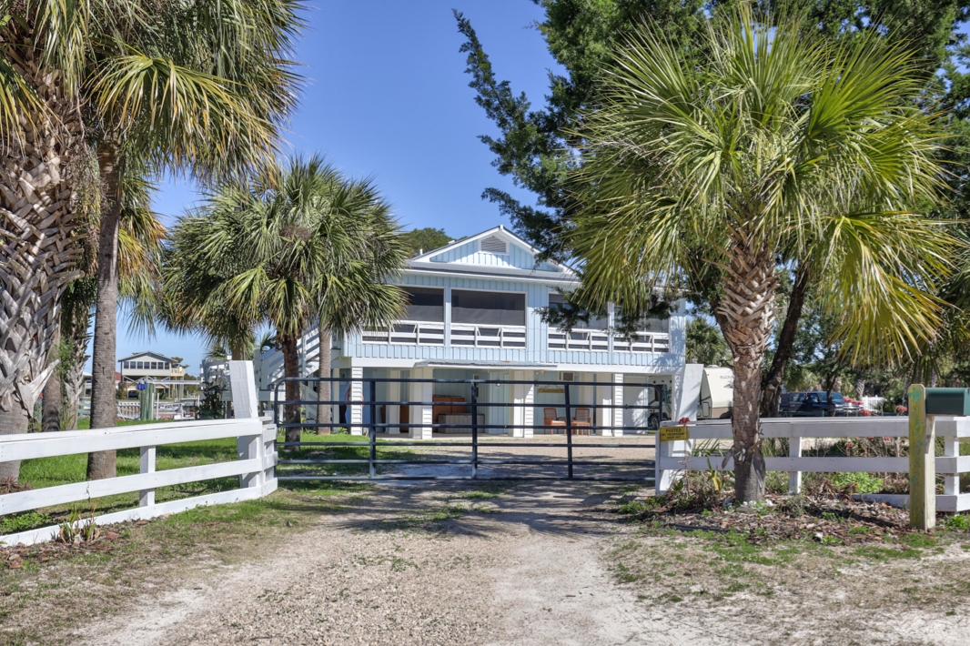Shell Point Beach House With "Old Florida" Charm Houses for Rent in