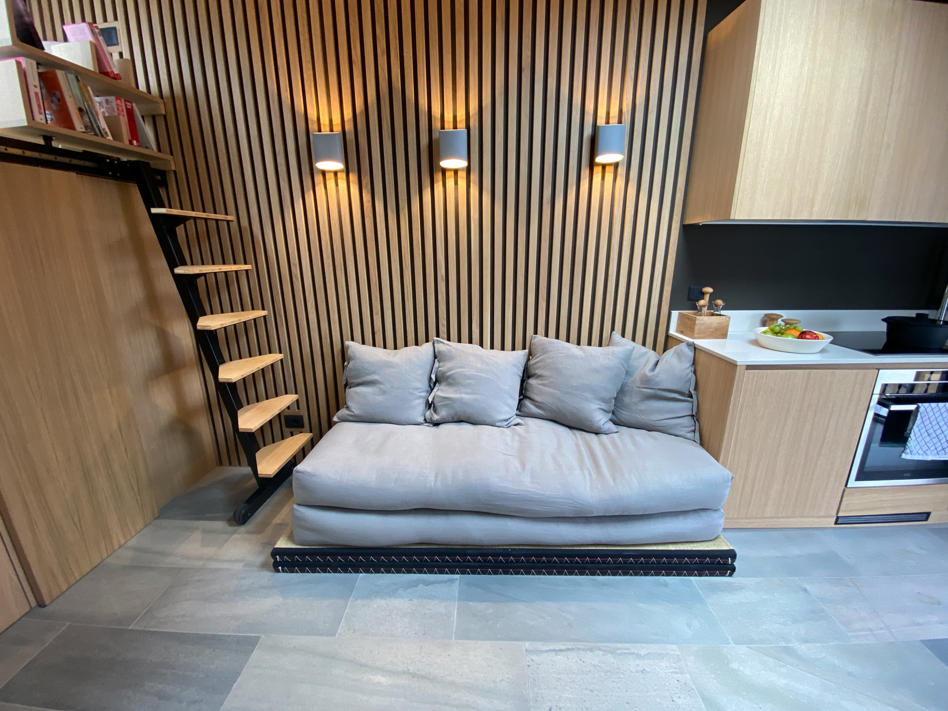 ⫸ Modern design loft in historic center ༄ Sea 300m