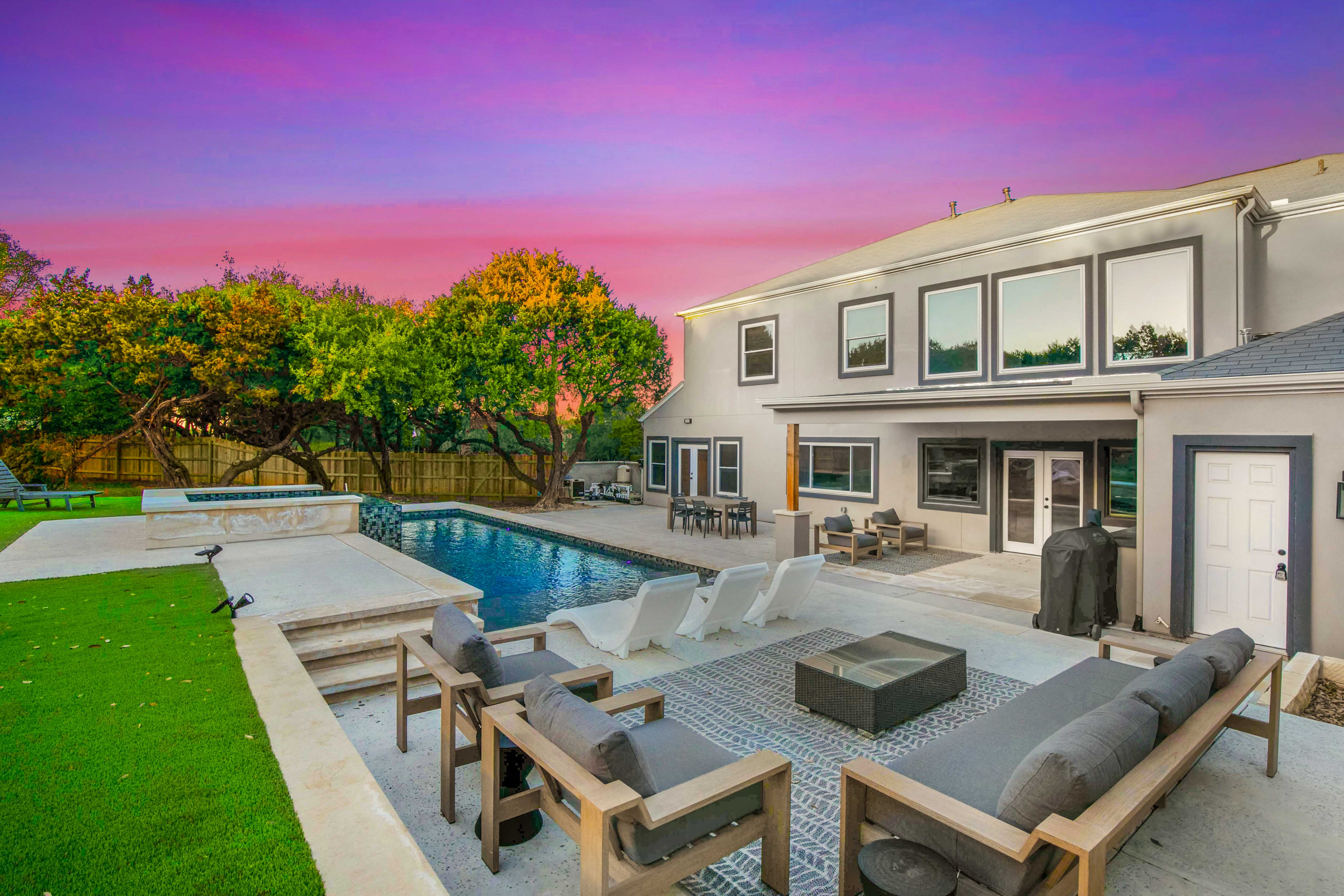 6 Bedroom Sleep 20 Pool Hot Tub Pool Table Houses for Rent in Austin, Texas, United