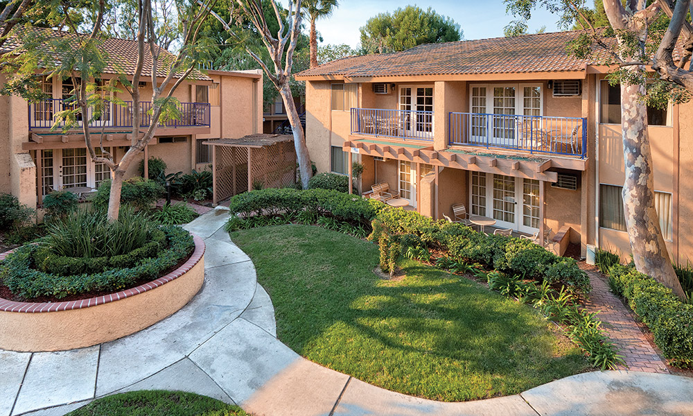 Close to Disneyland, 2 bdrm condo, RCI gold crown Condominiums for