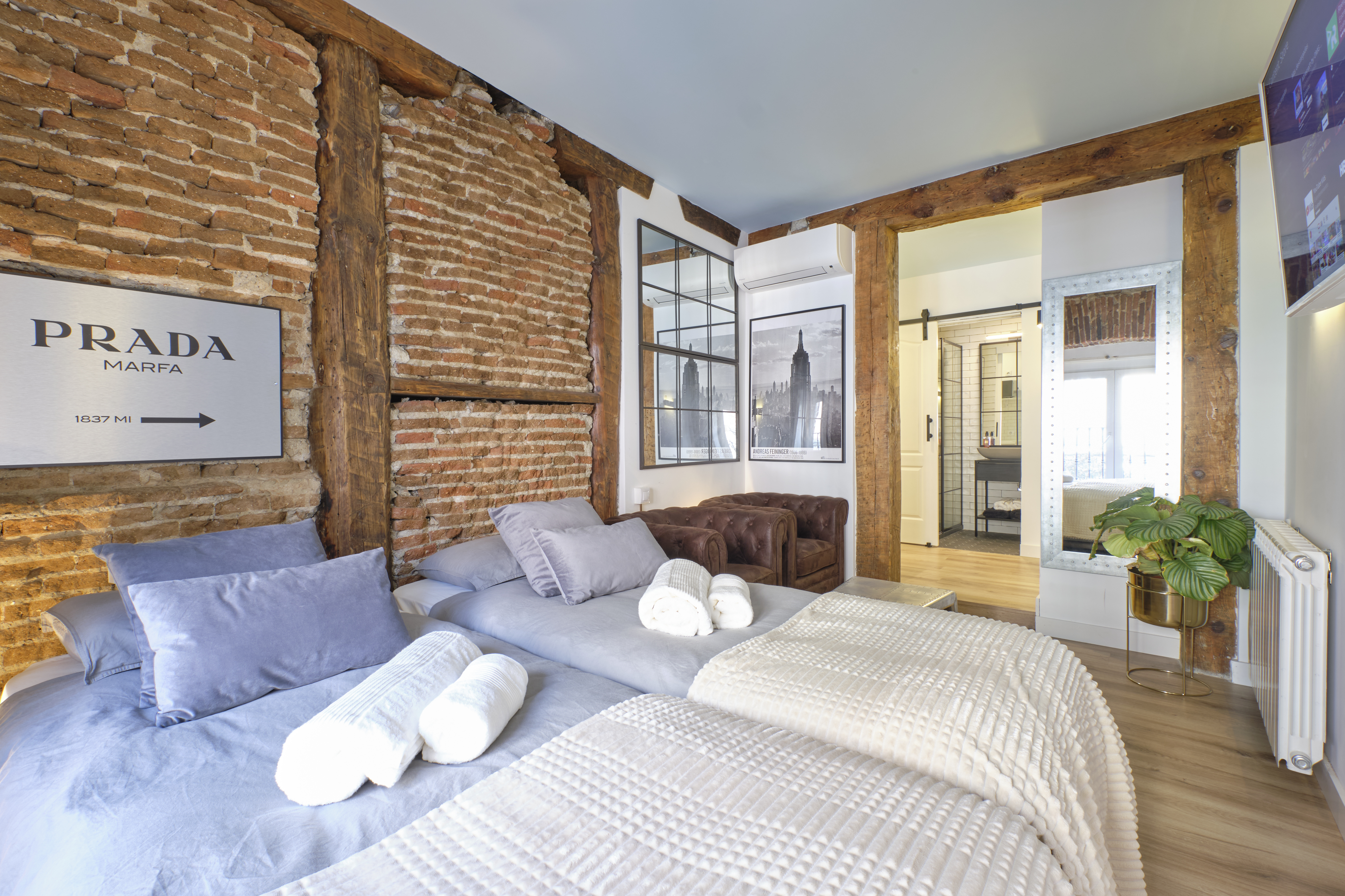 Perfect Location Balcony-SOL-WiFi-A/C-SmartTV