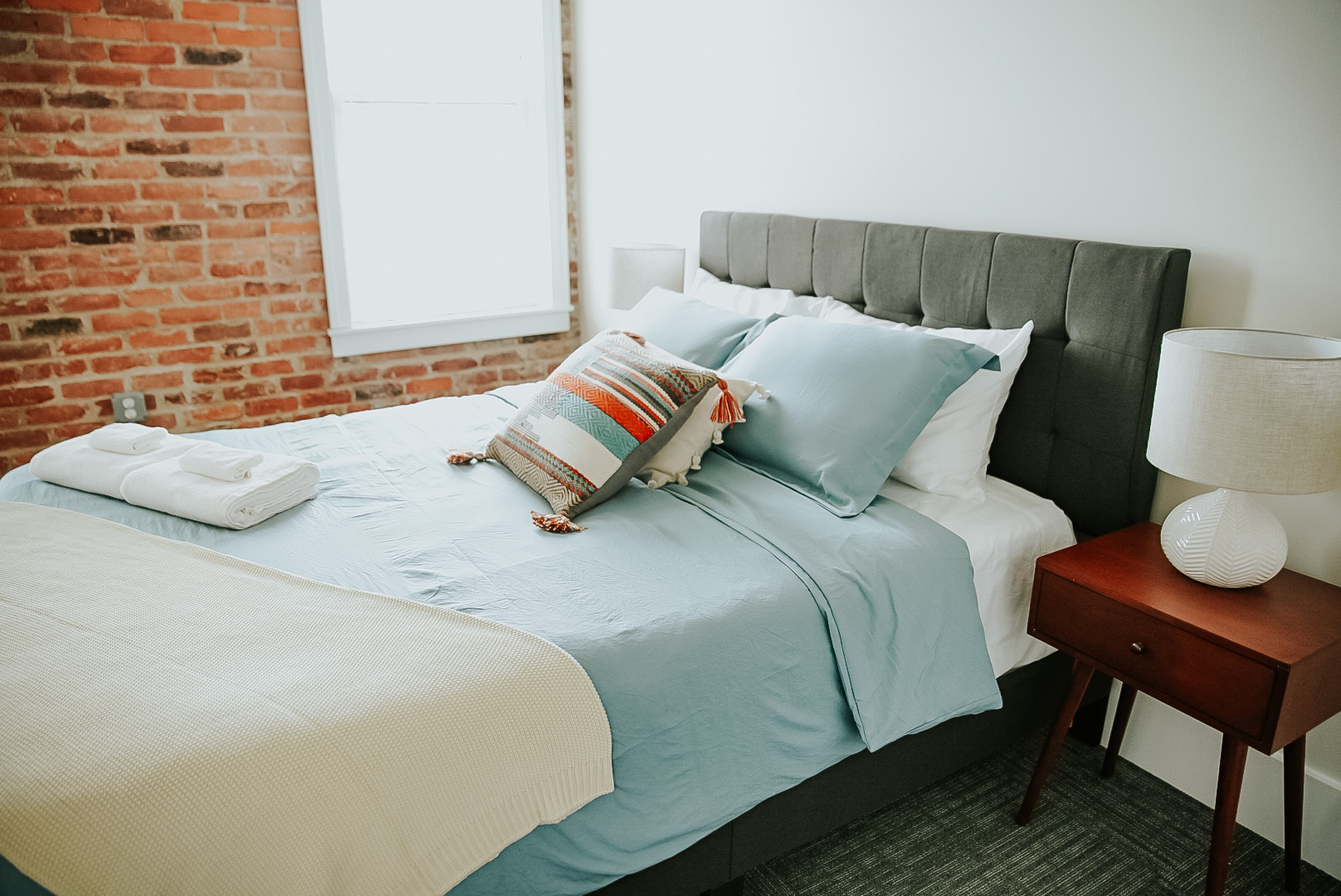 Thompson Place Premier Modern Downtown 2BR Loft Lofts for Rent in Ypsilanti, Michigan, United