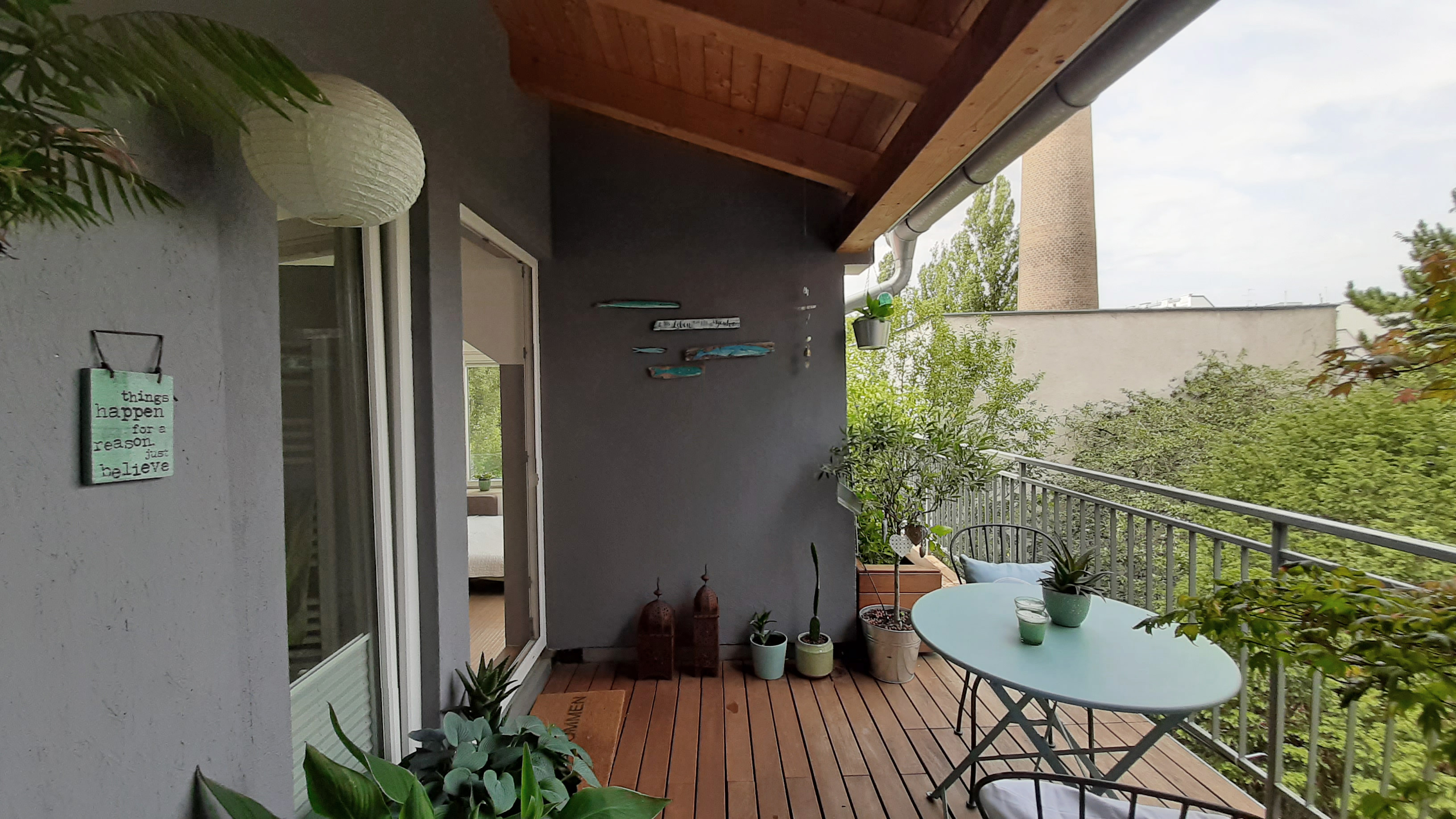 rooftop-apartment near metro