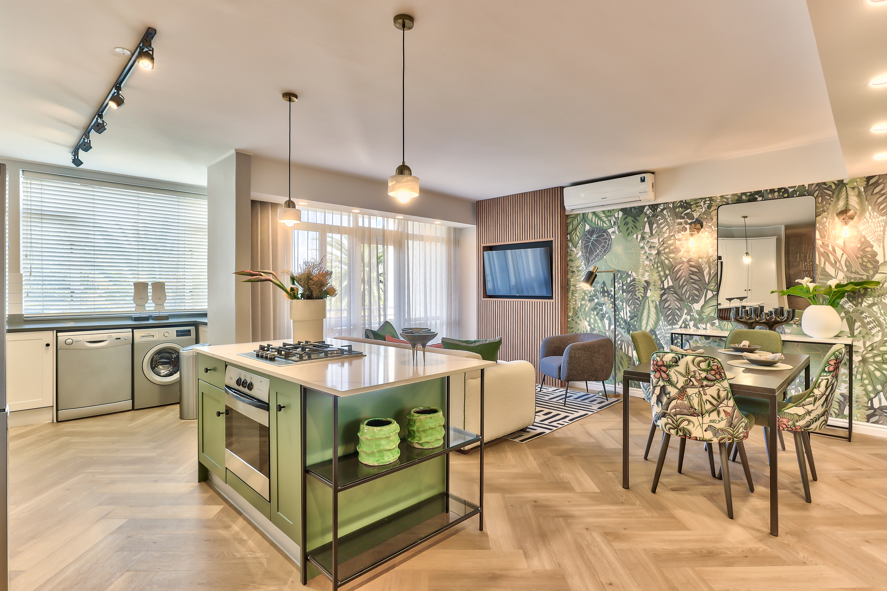 Explore Cape Town from a Cosy Apartment in a Prime Location