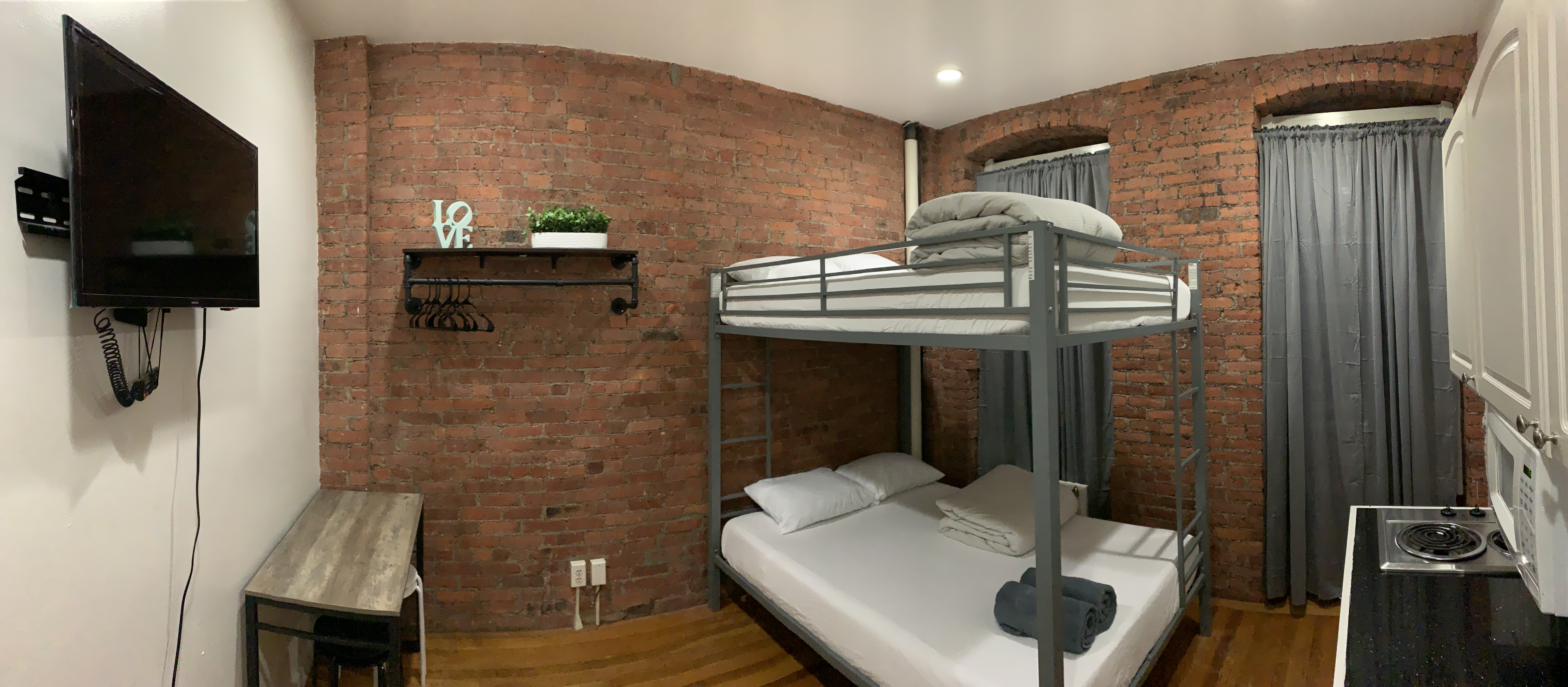 Teeny Tiny Bunk Bed Studio in Midtown Manhattan