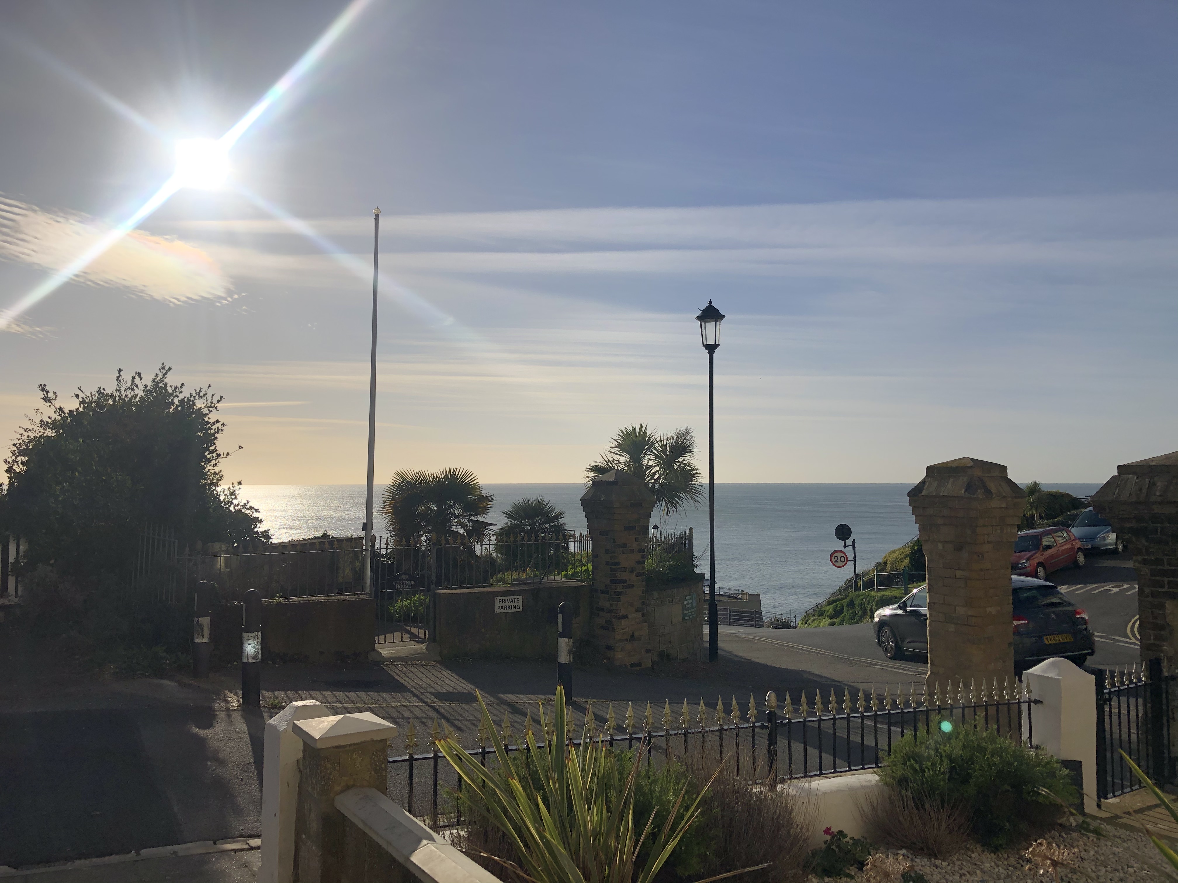 Stylish two bedroom flat with fabulous sea view!