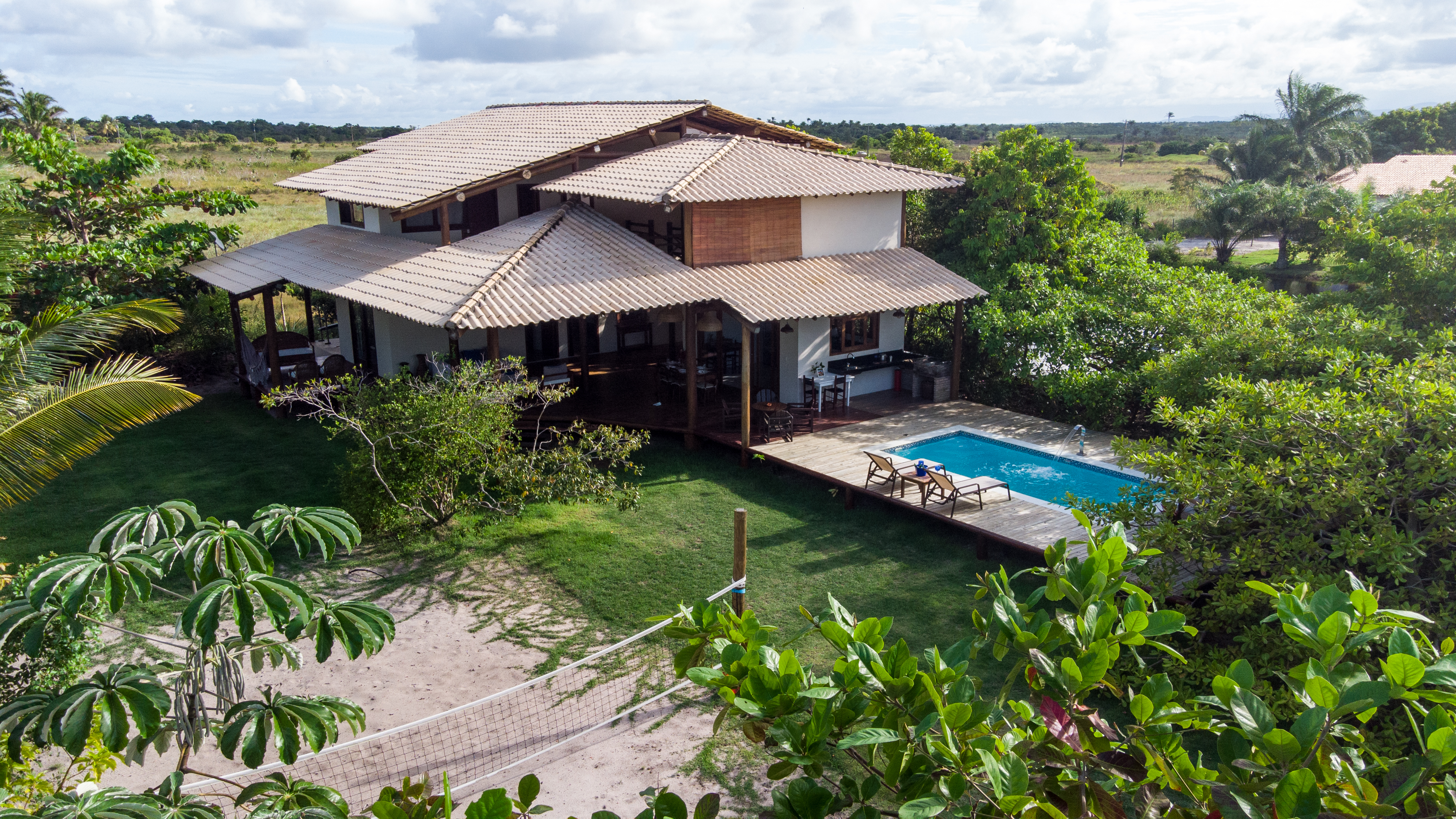 Casa dos Cajus - Condomínio Village Teiú