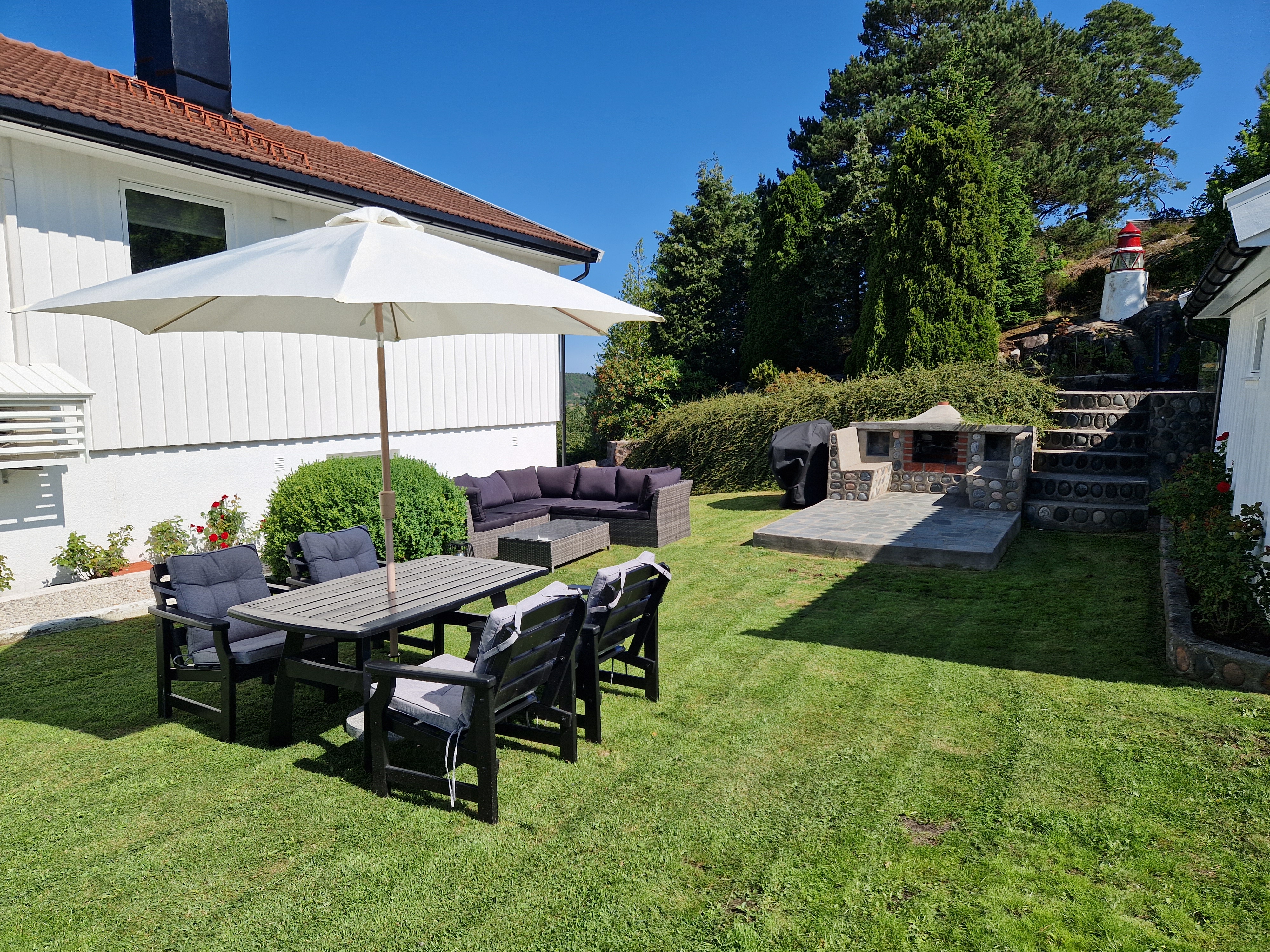 Spacious single-family home with a central location and an annex