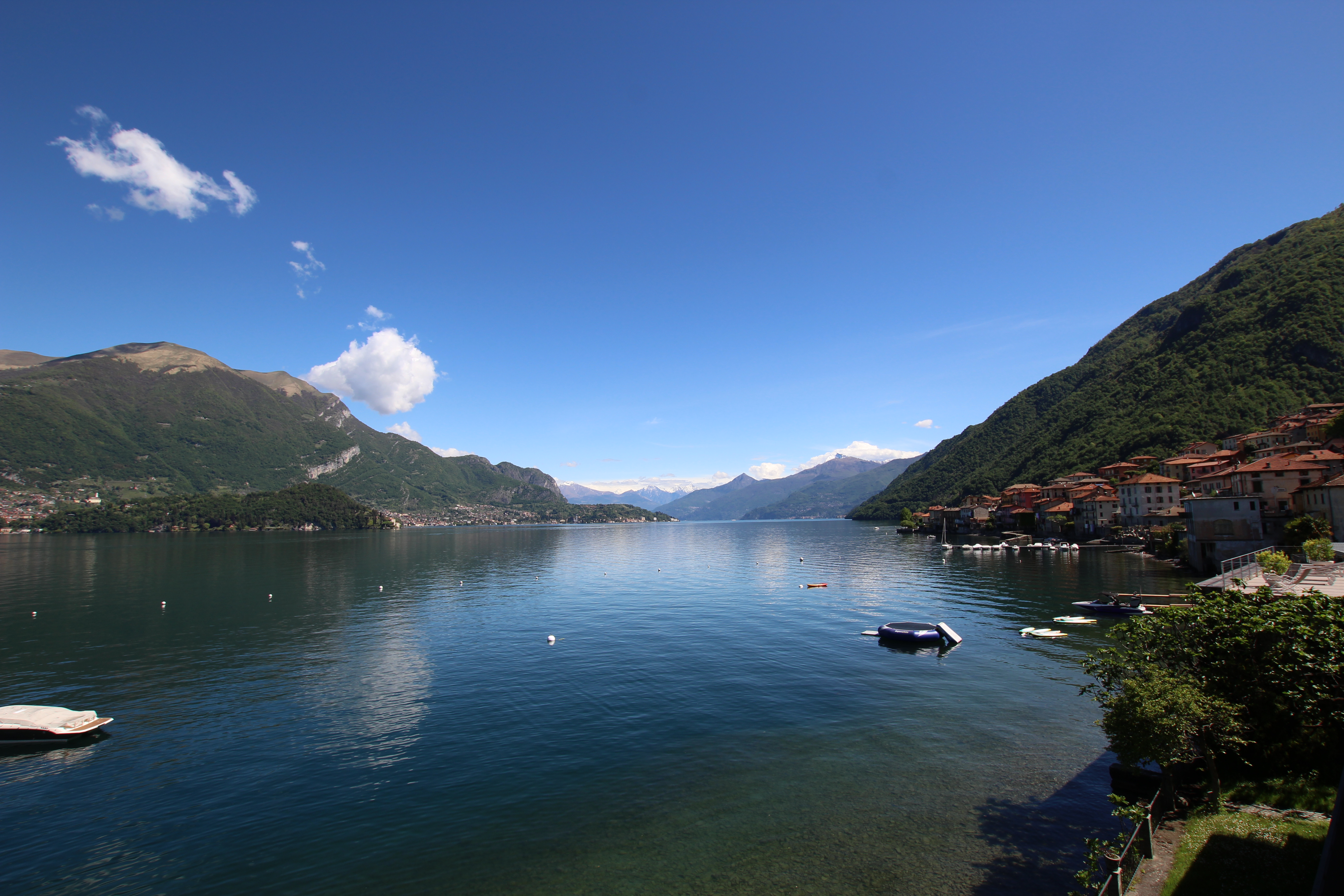 Romantic Dream on the lake Infinity 2