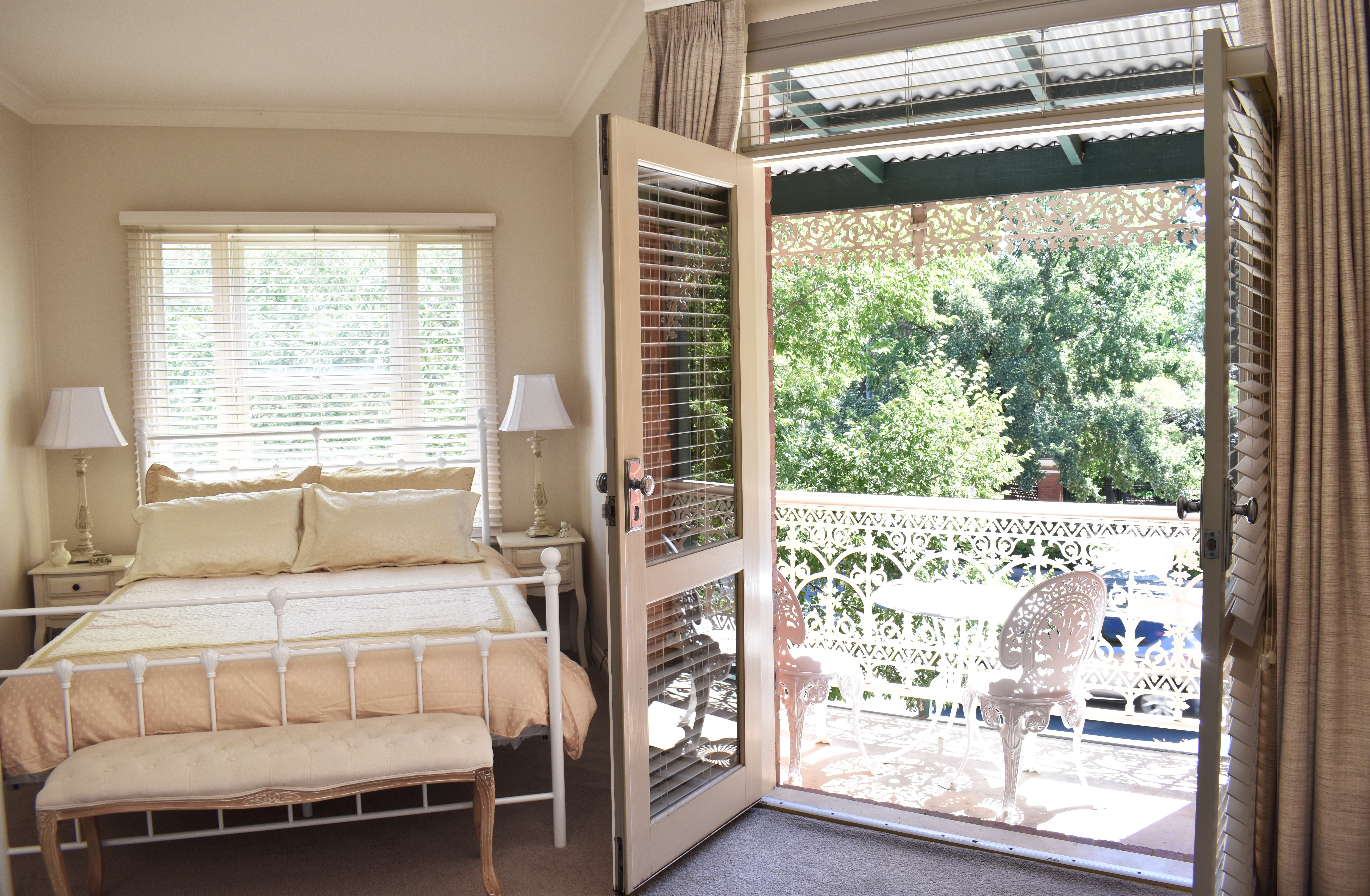 Sophisticated Elegance at the Gardens