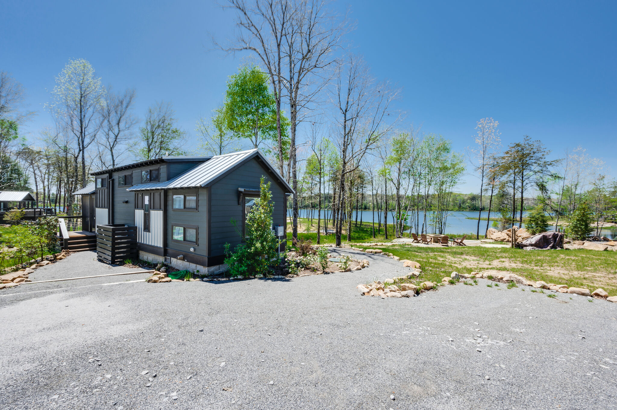 Watercolor House at Water's Edge Retreat Tiny houses for Rent in