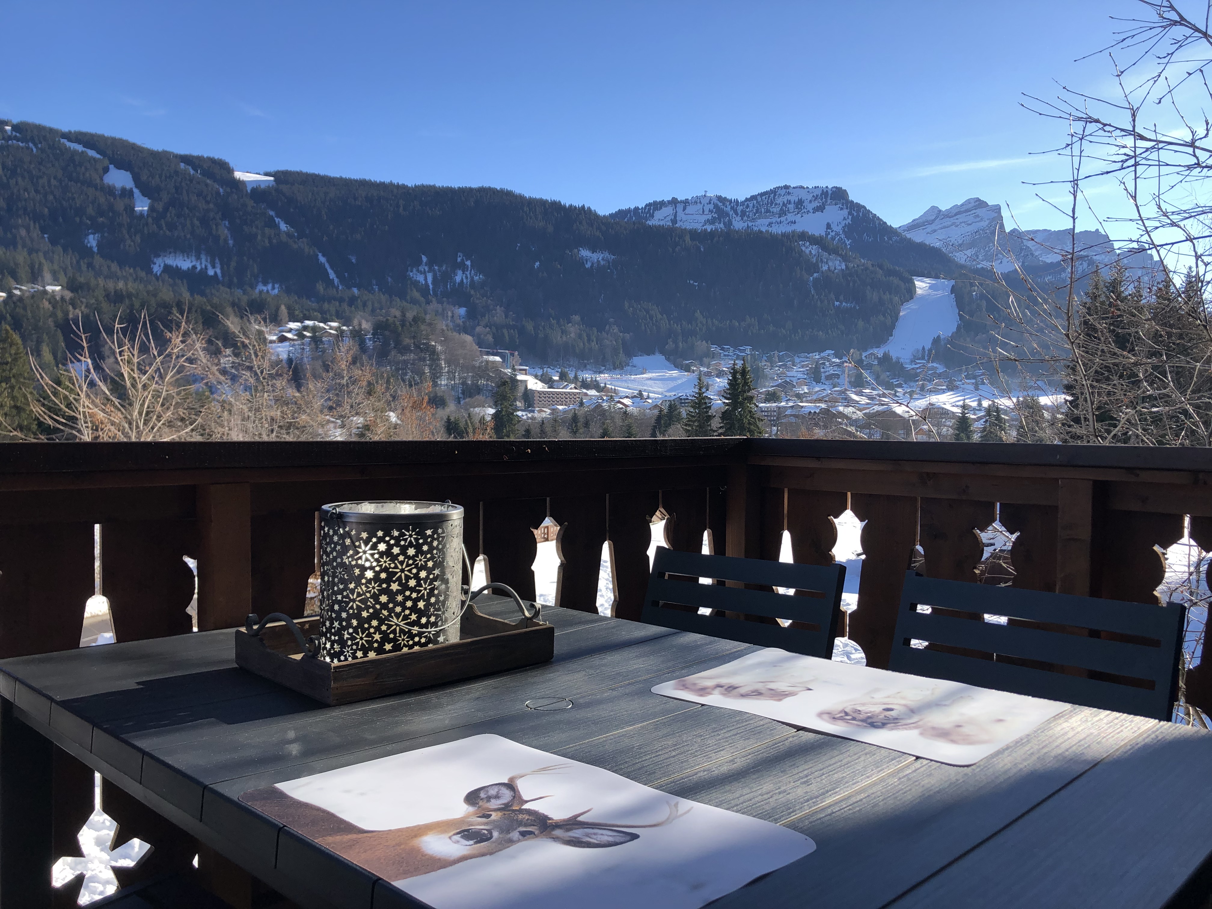 Beautiful apartment with views, terrace, garage and games