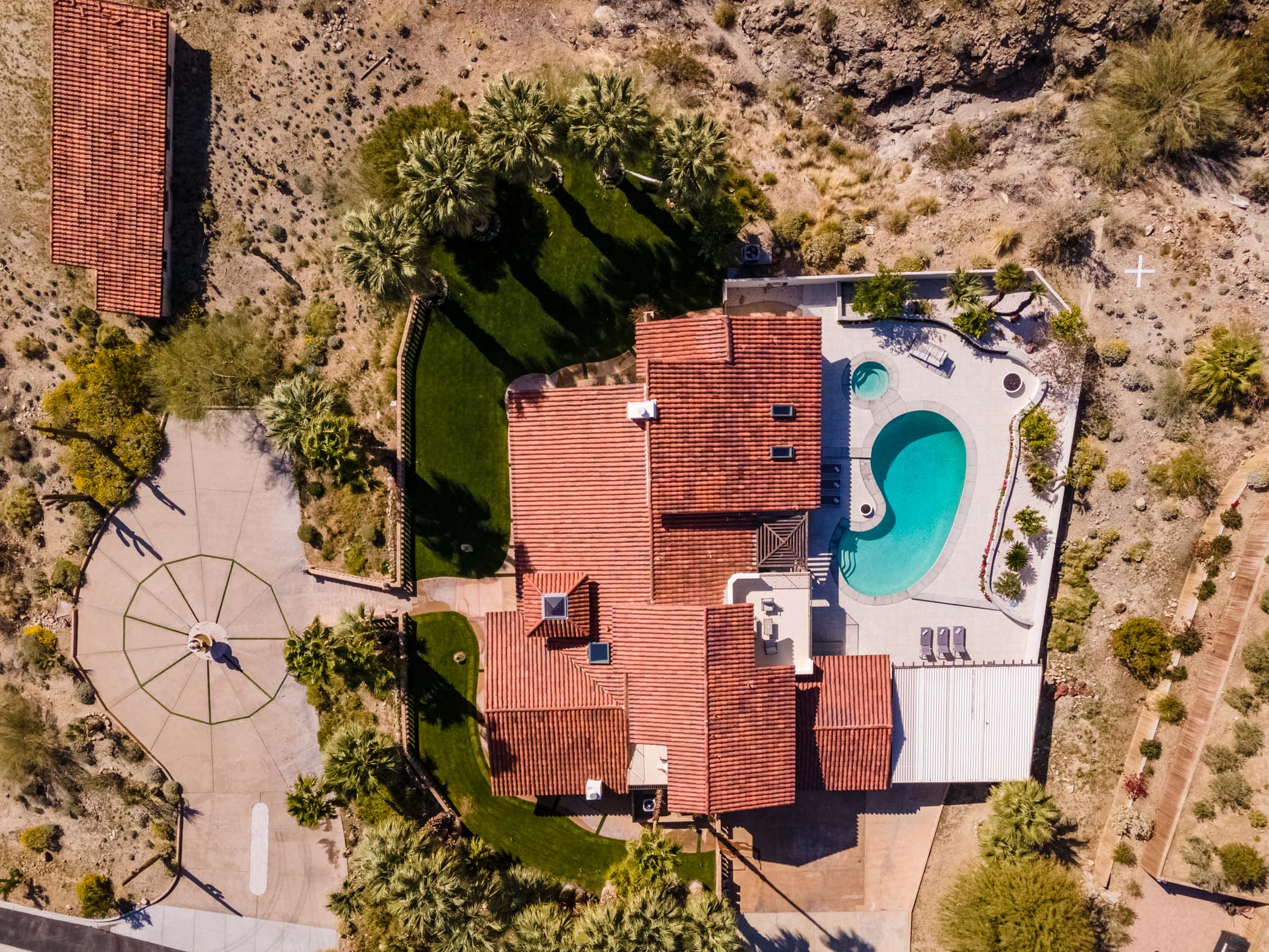 Faze Rug House Airbnb Home Alqu