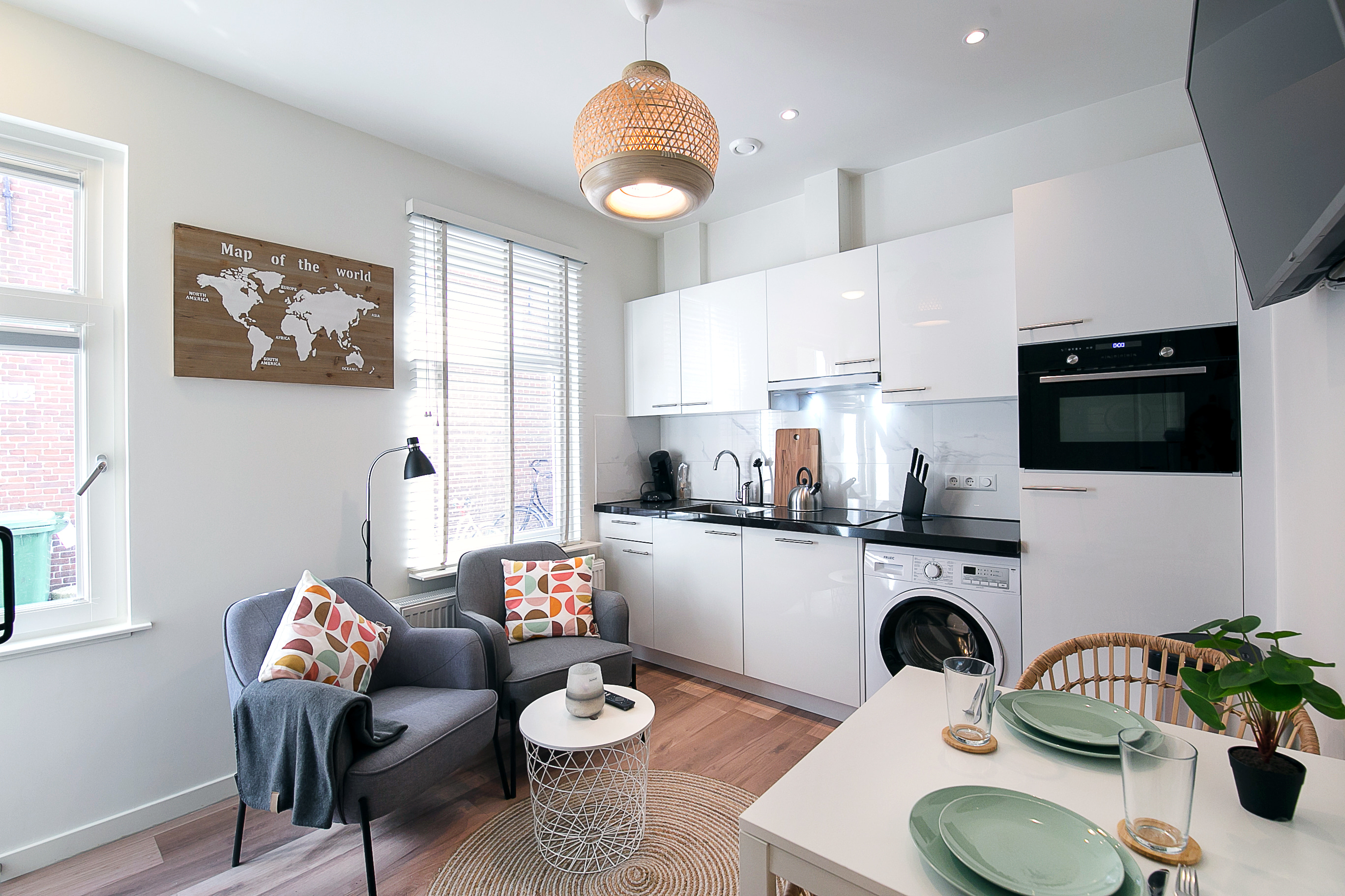 Stylish studio near the beach — The Hague stay