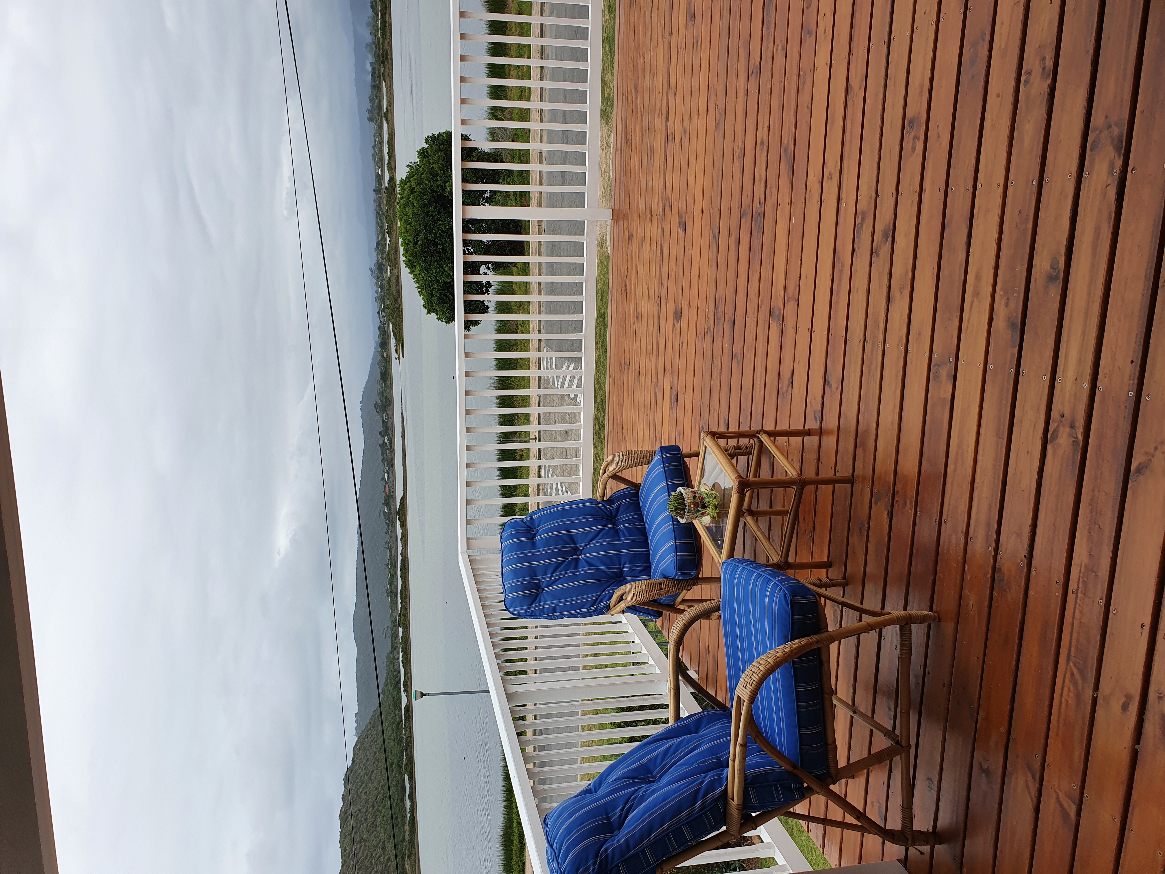 Kingfisher paradise with breathtaking views