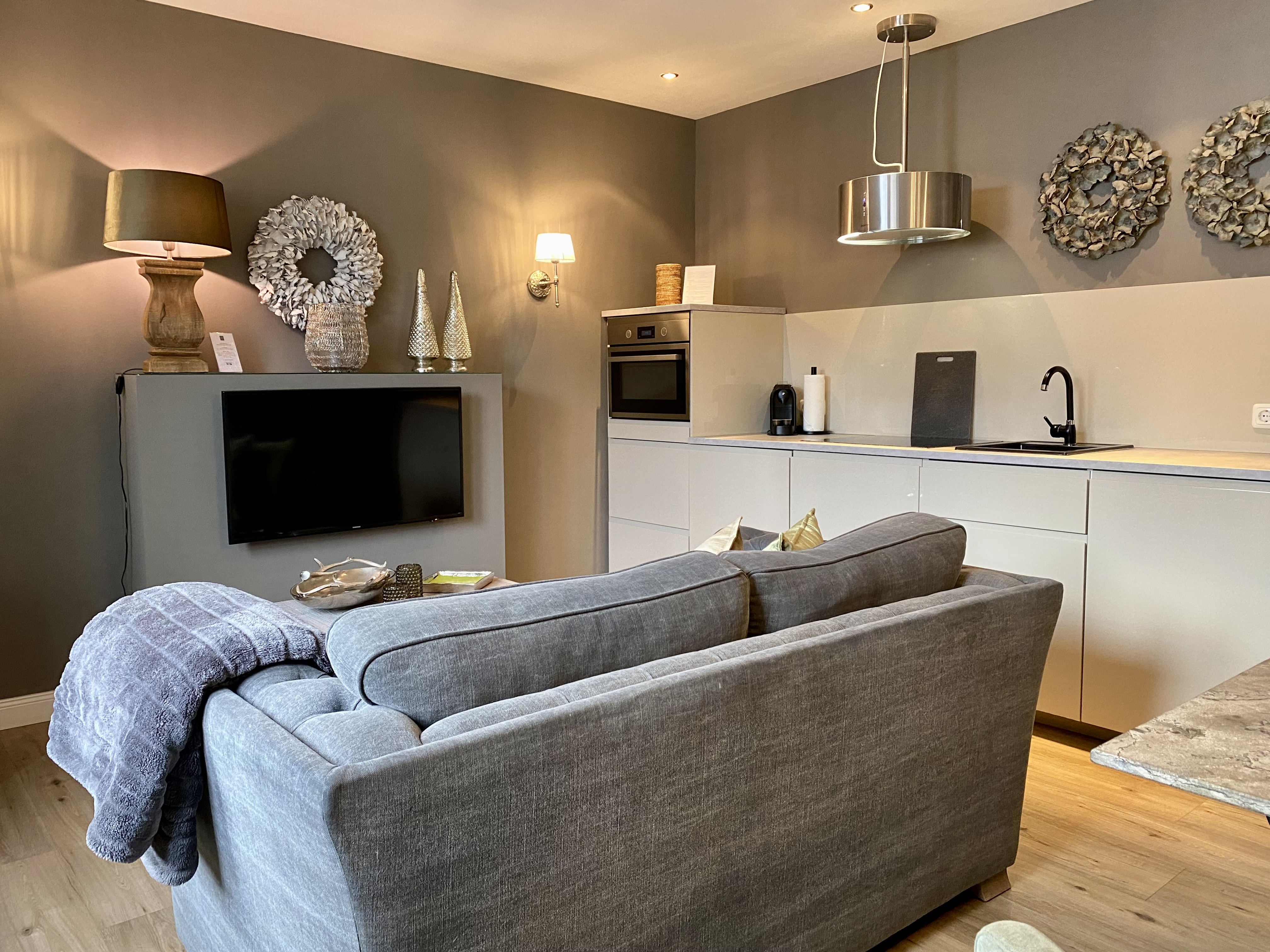 1-2 person country apartment M